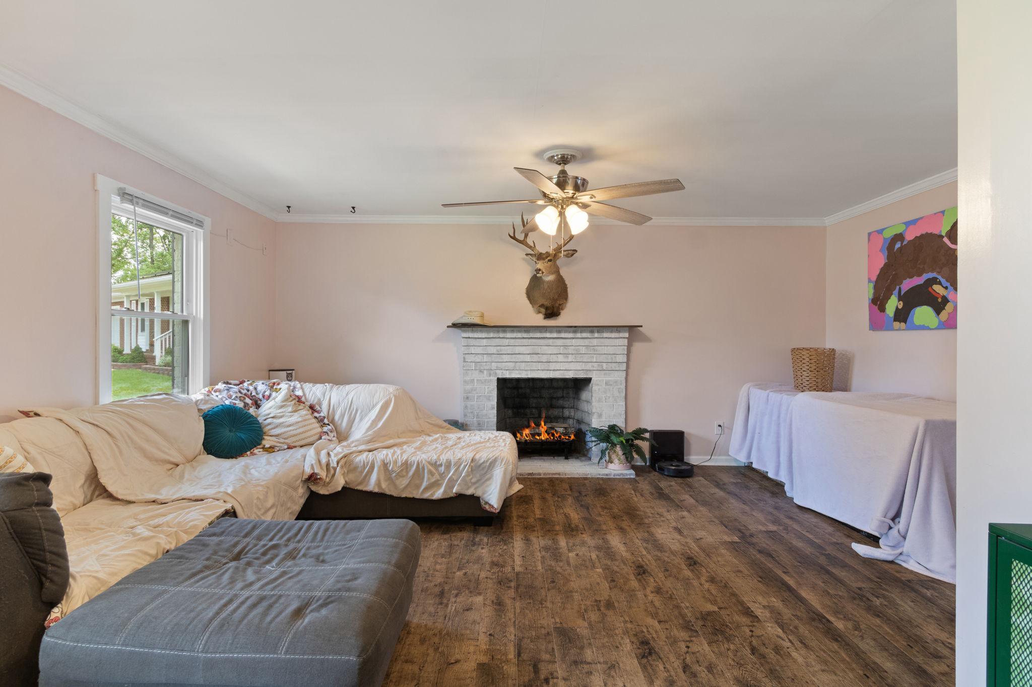 714 SCOTT DRIVE