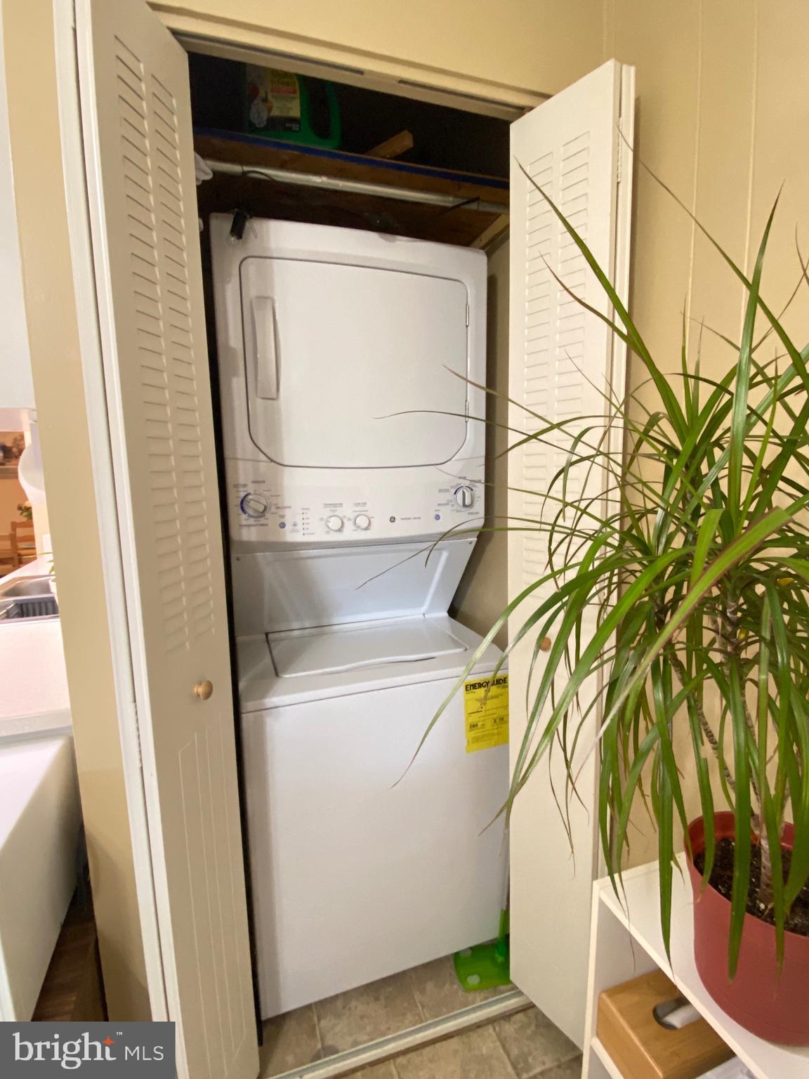 VILLAGE OF LONG REACH - Residential