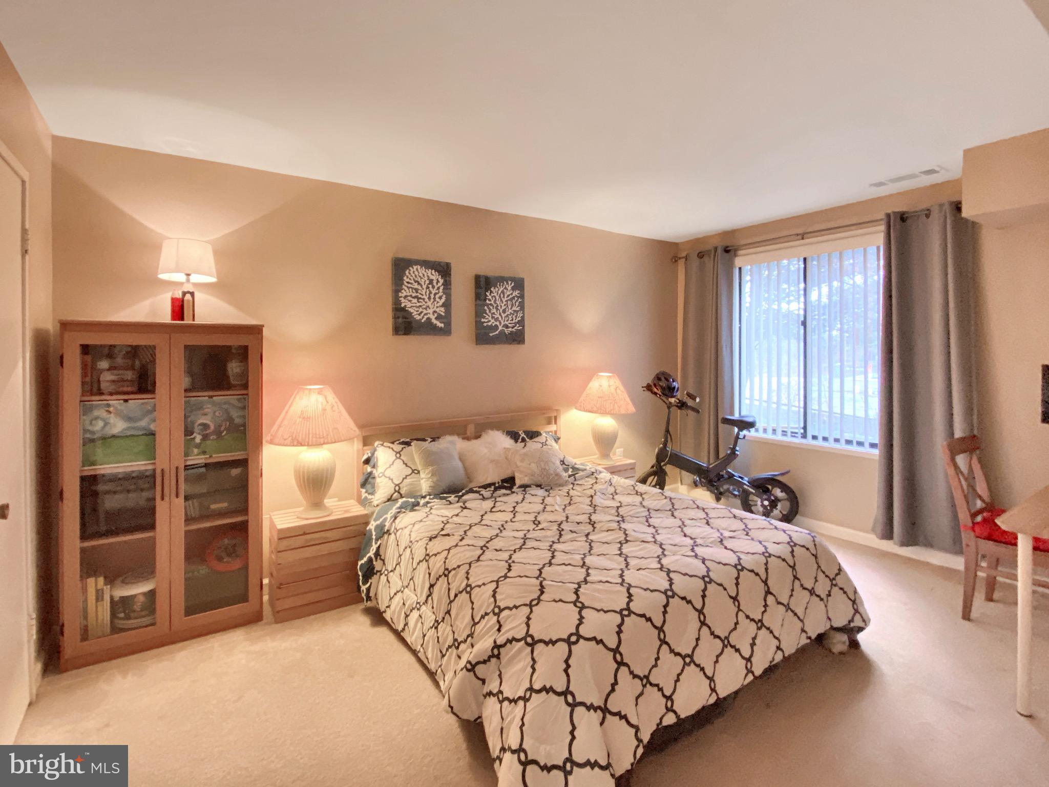 VILLAGE OF LONG REACH - Residential