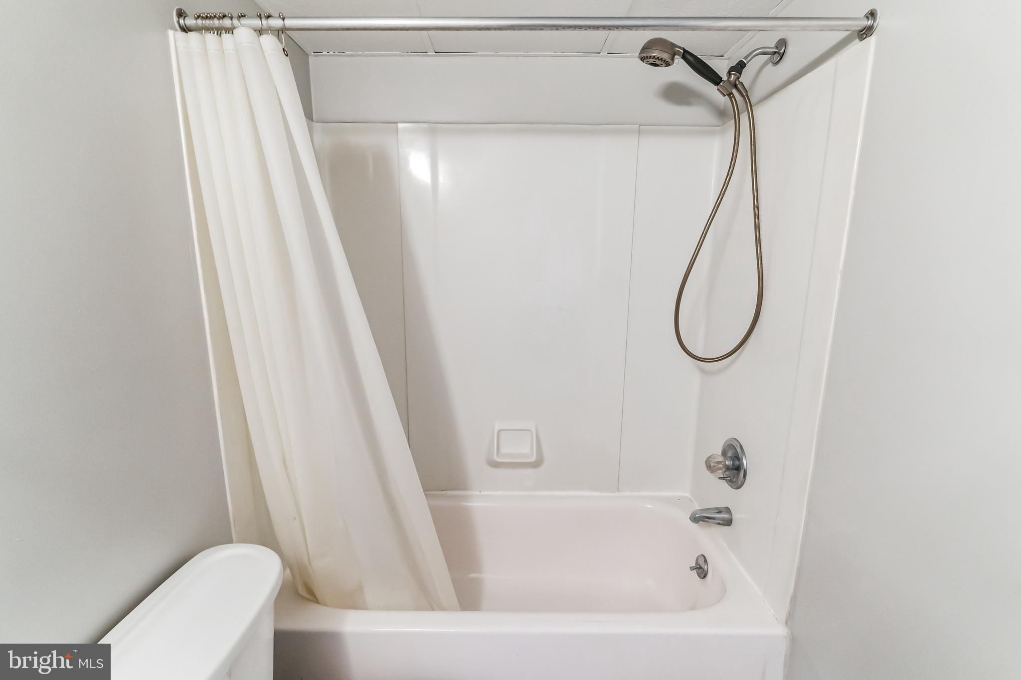 MEADOW WOOD - Residential