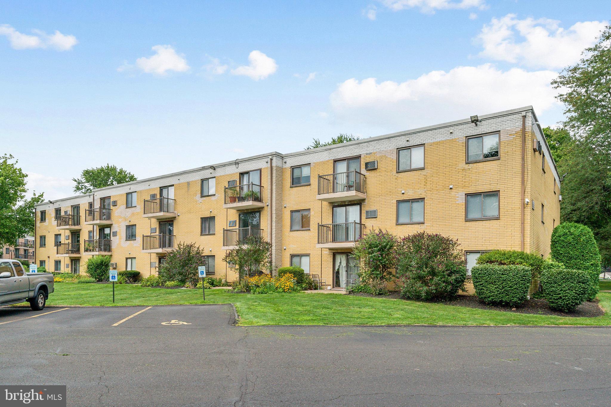 MEADOW WOOD - Residential