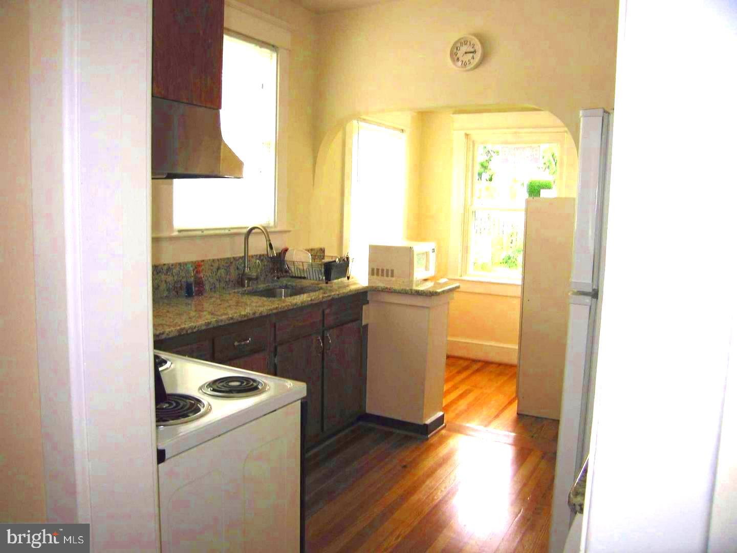 COURTHOUSE - Residential Lease