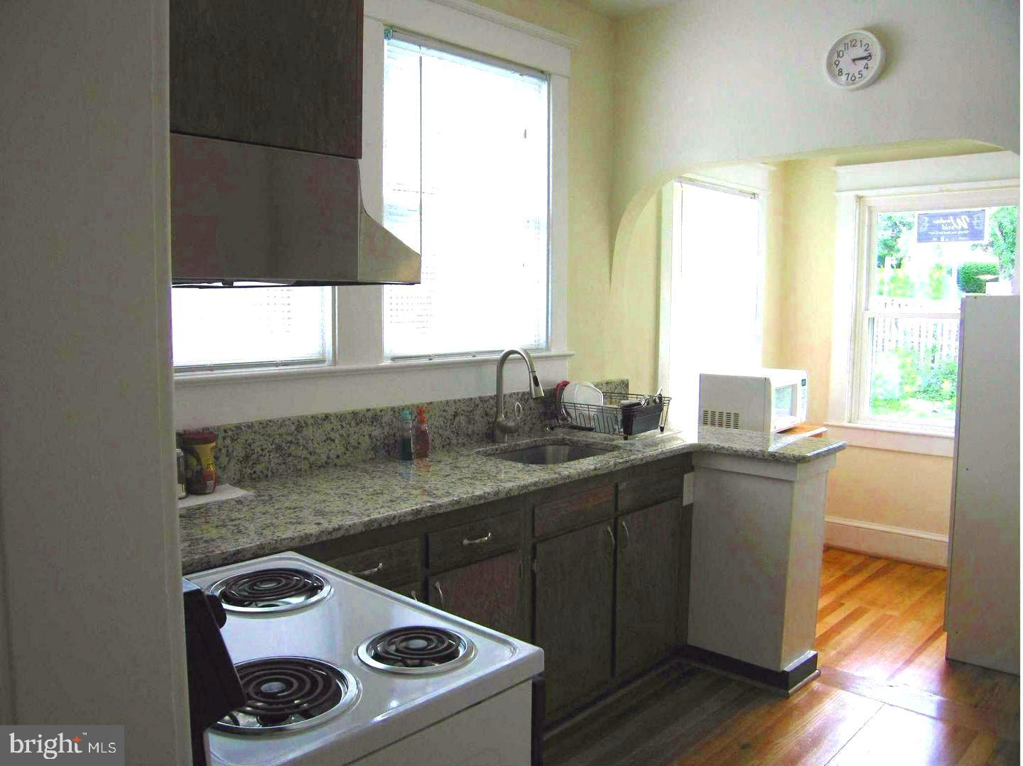 COURTHOUSE - Residential Lease