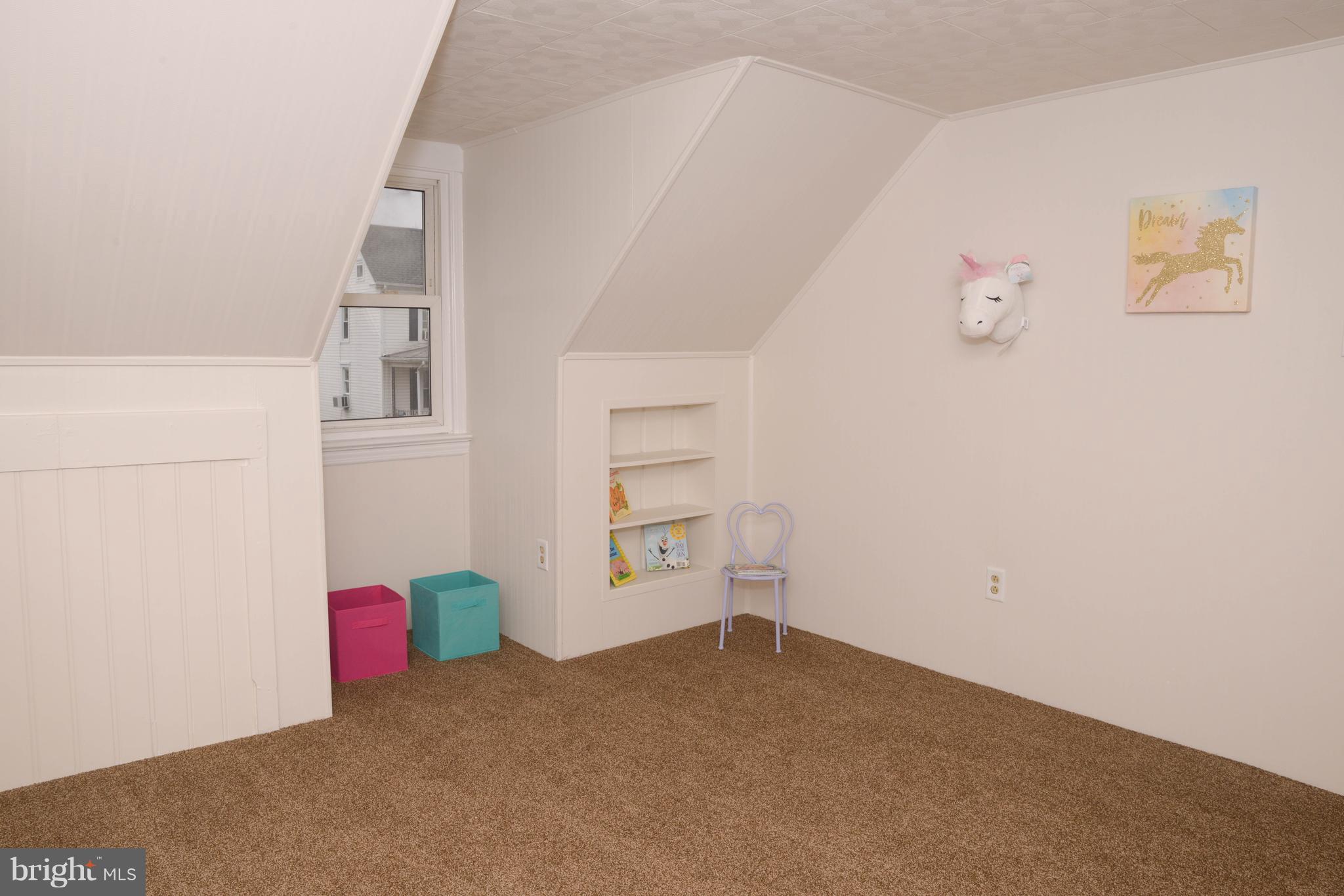 HAGERSTOWN - Residential