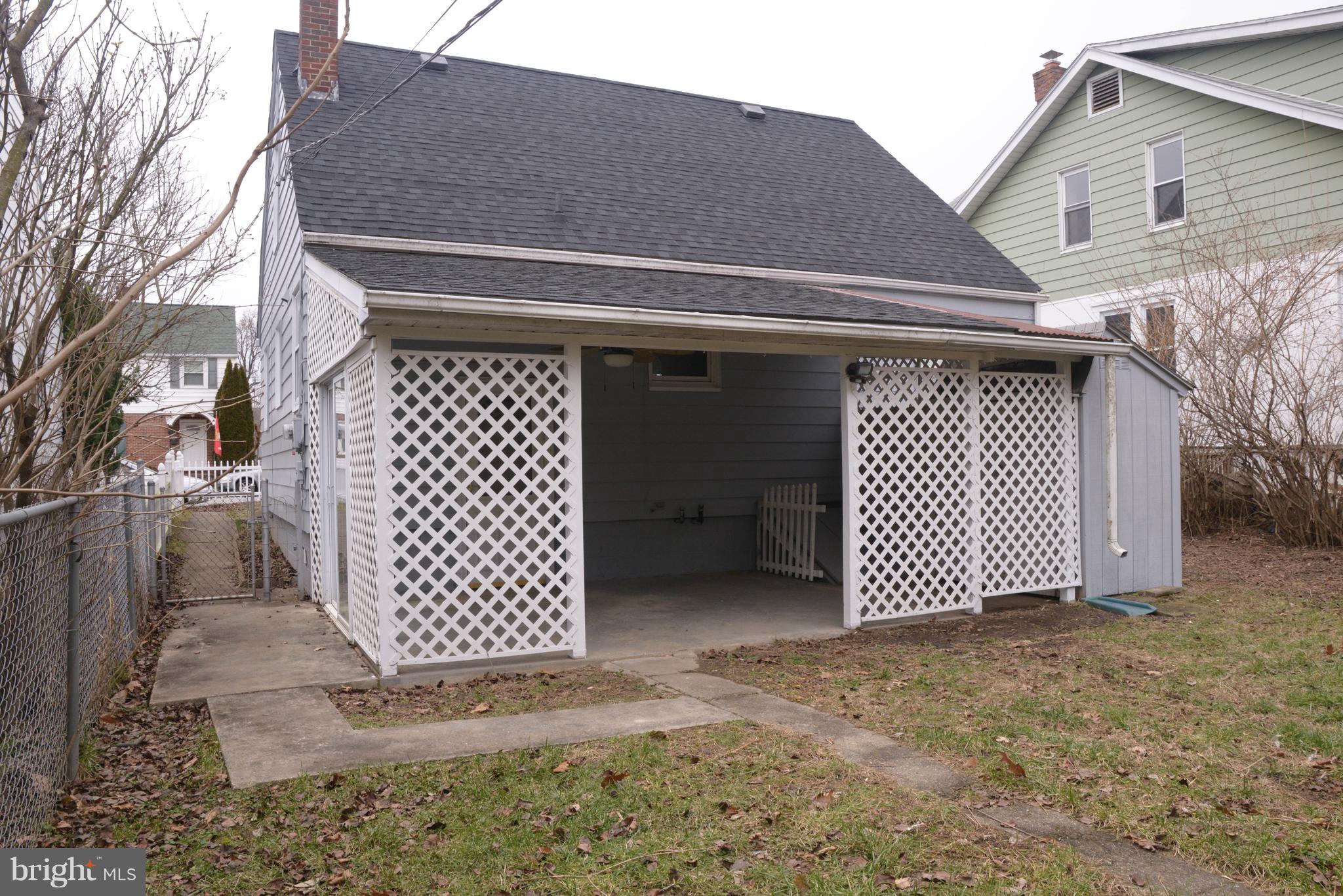 HAGERSTOWN - Residential