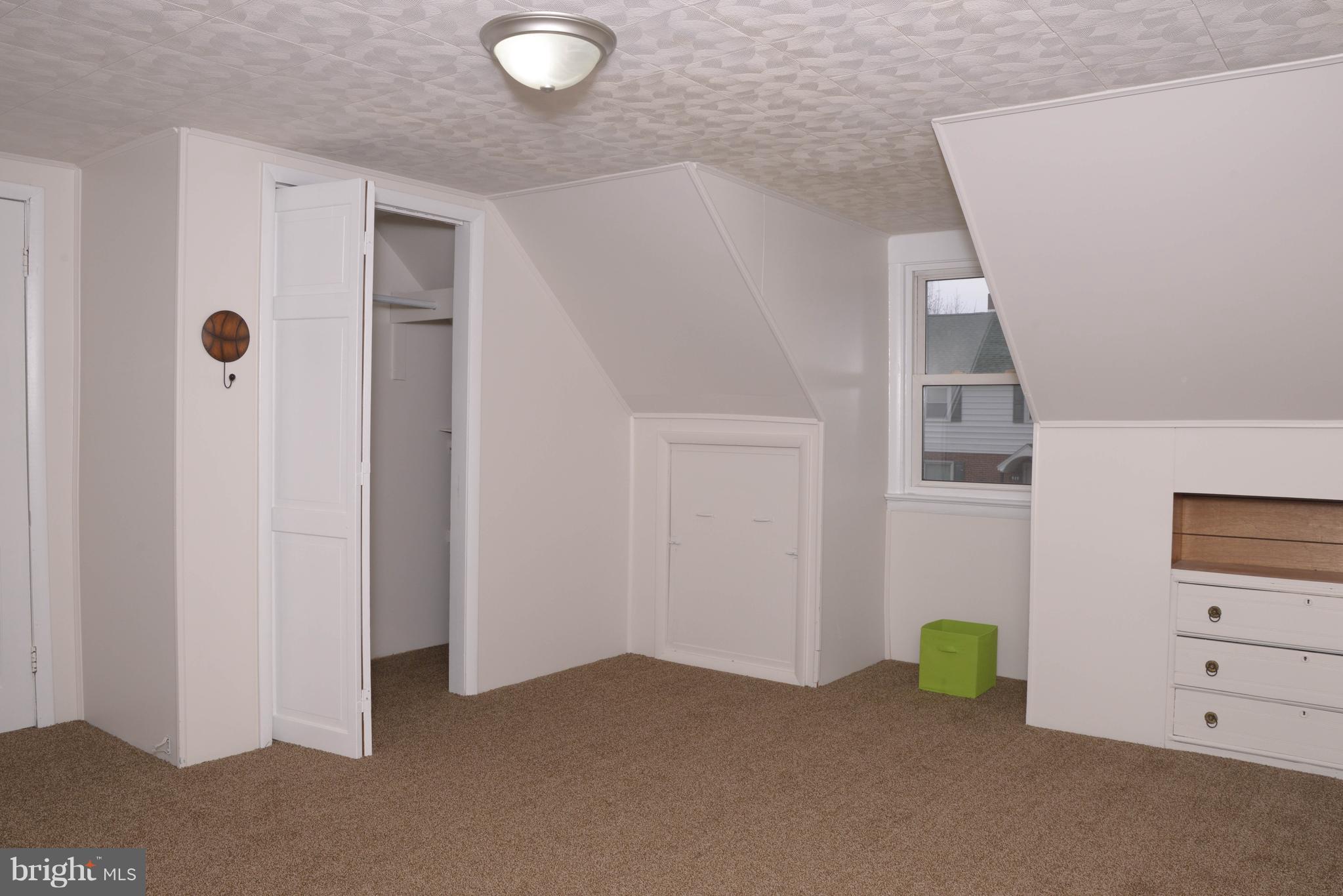 HAGERSTOWN - Residential