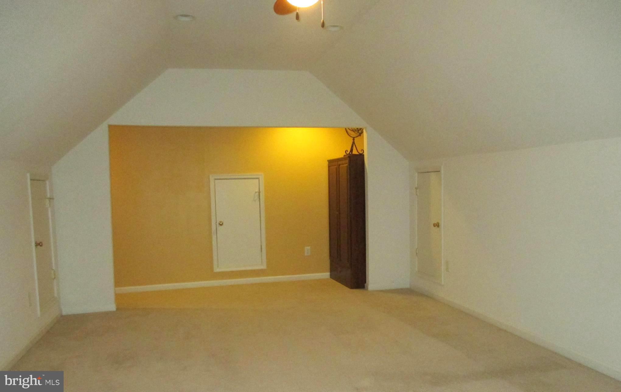 SEVERN CREST - Residential