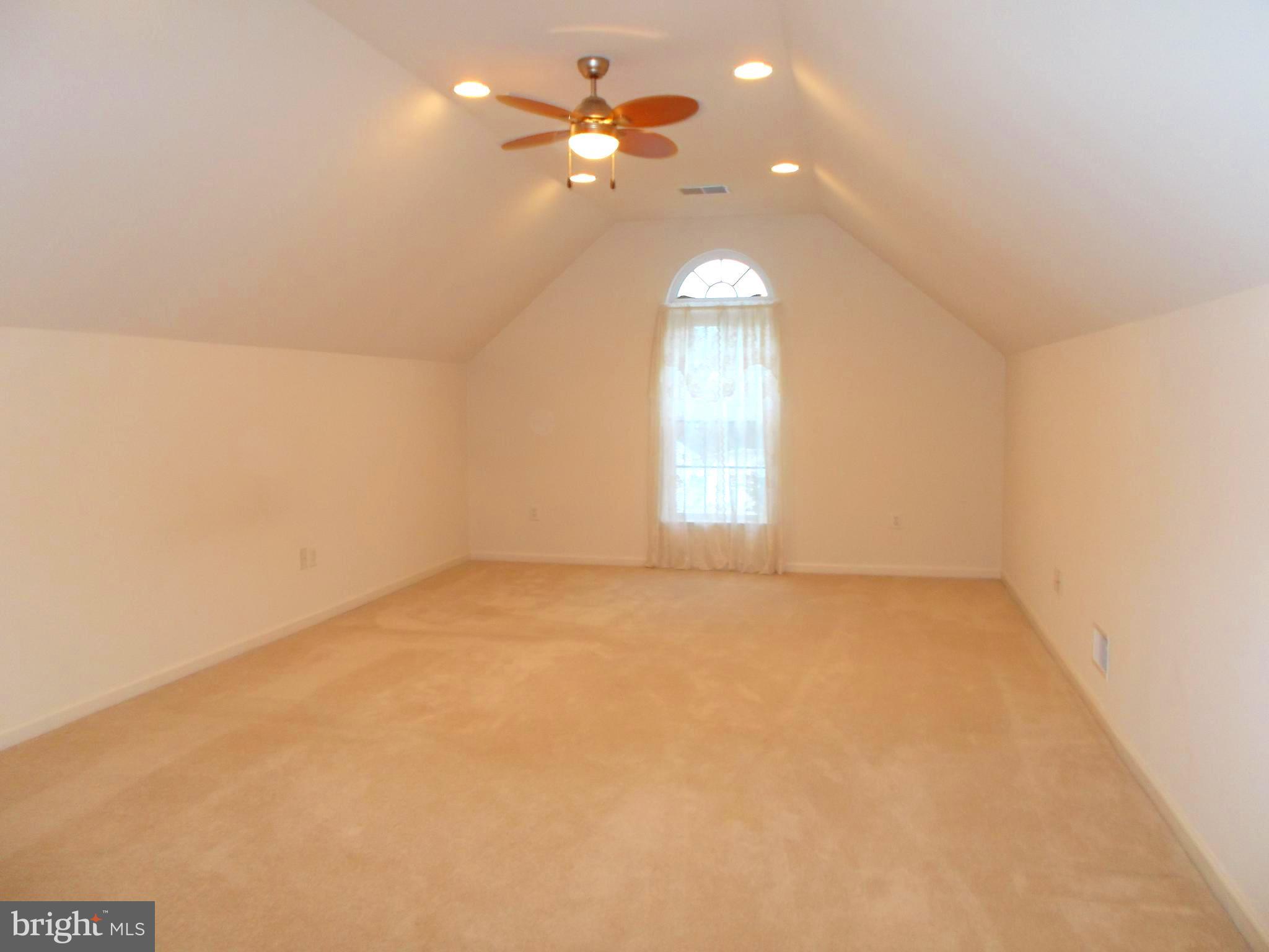 SEVERN CREST - Residential