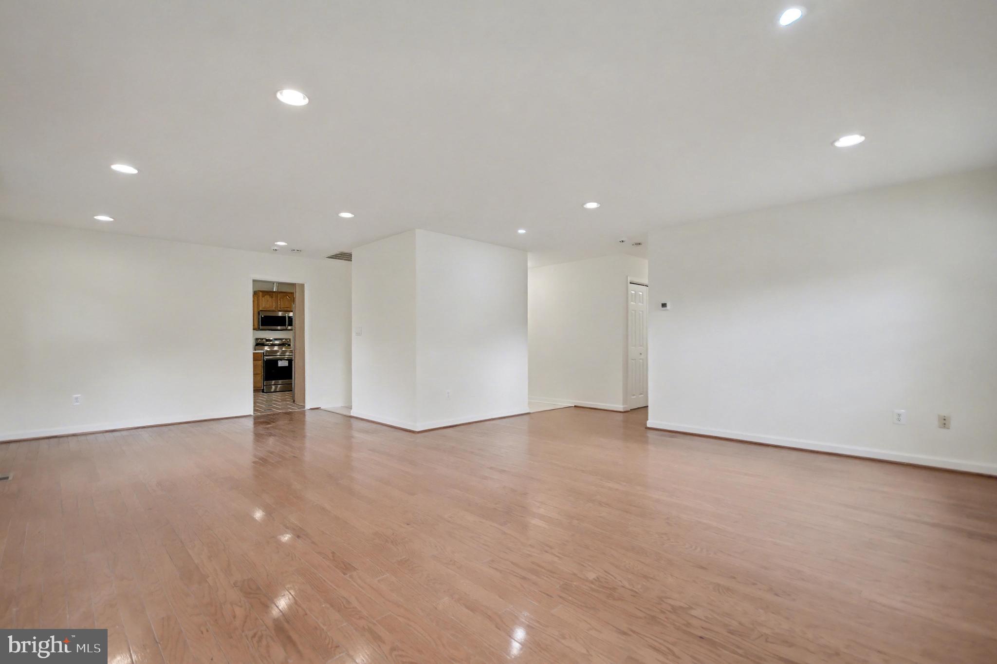 KENILWORTH - Residential Lease