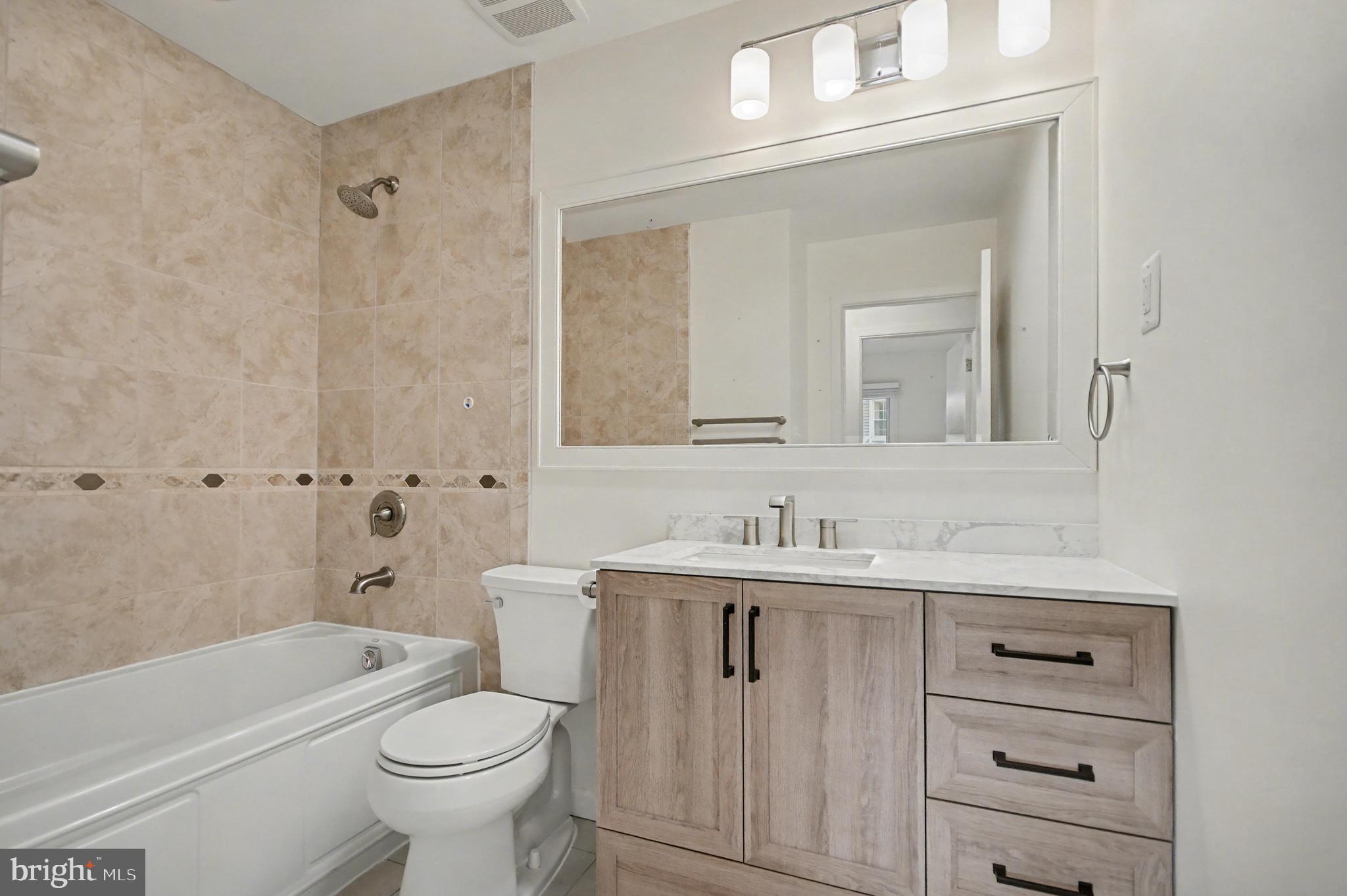 KENILWORTH - Residential Lease