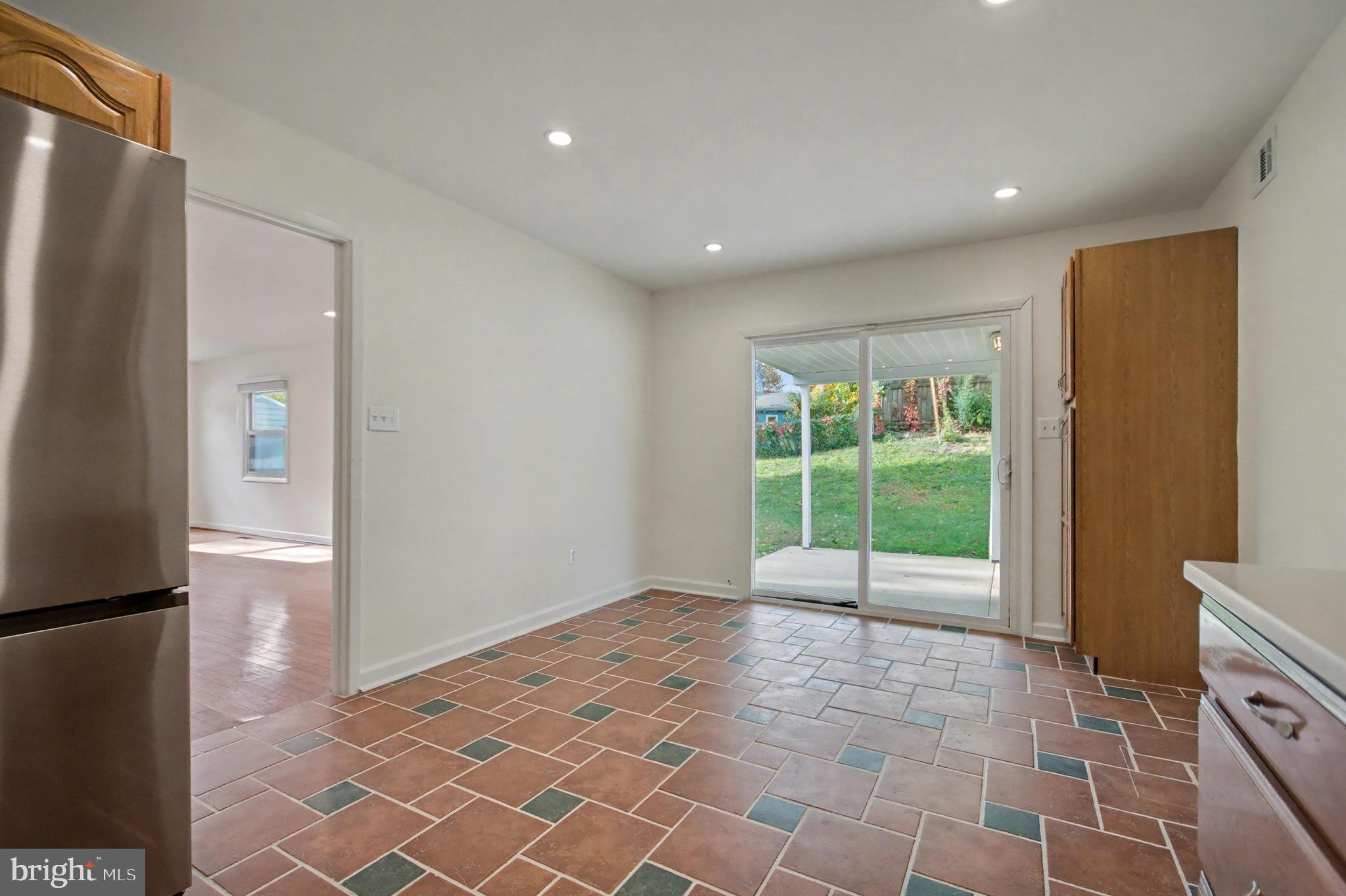 KENILWORTH - Residential Lease