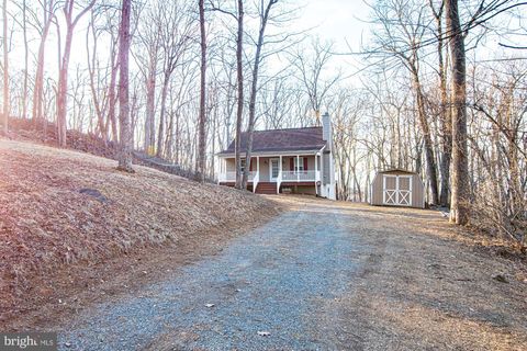 47 FREEZE ROAD LINDEN VA 22642