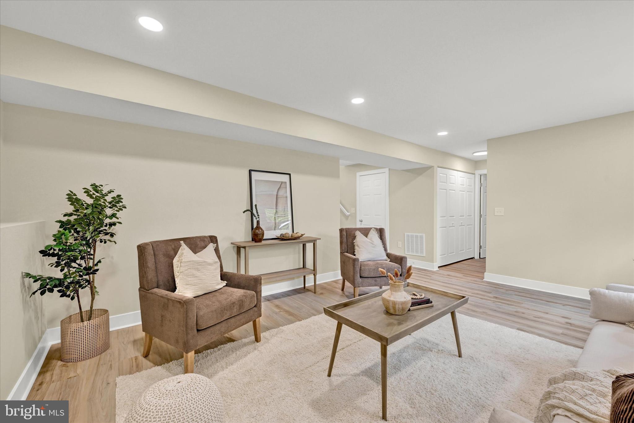 ALMA SMITH - Residential