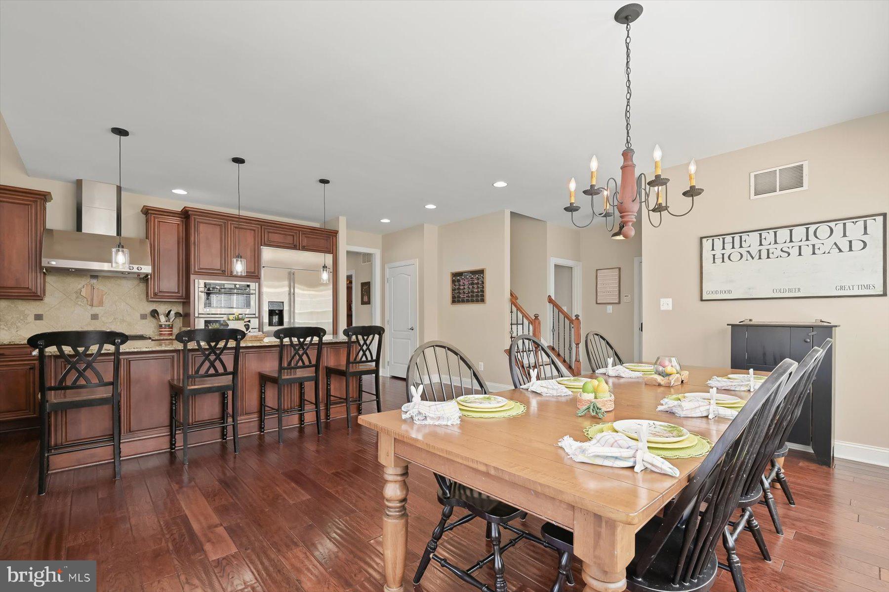 THE ESTATES AT CEDARDAY - Residential