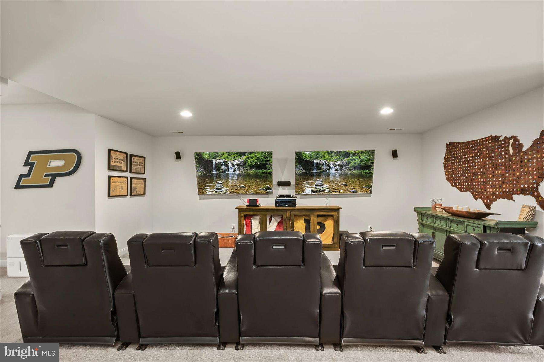 THE ESTATES AT CEDARDAY - Residential