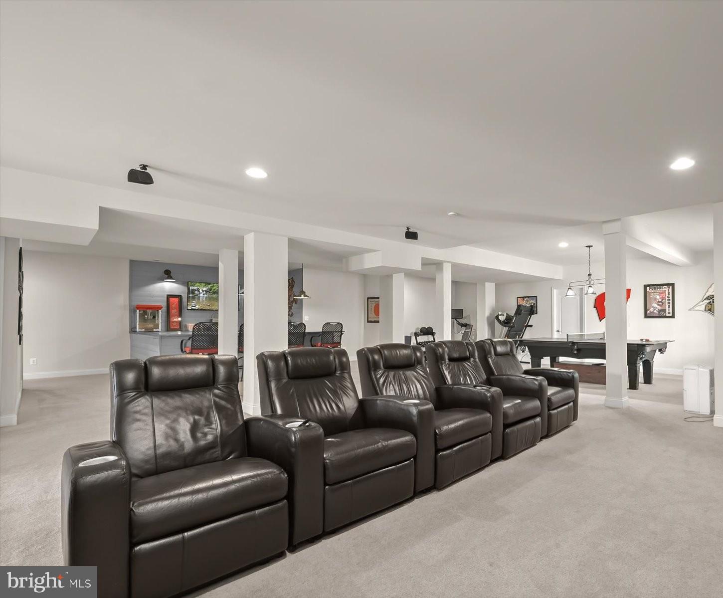 THE ESTATES AT CEDARDAY - Residential