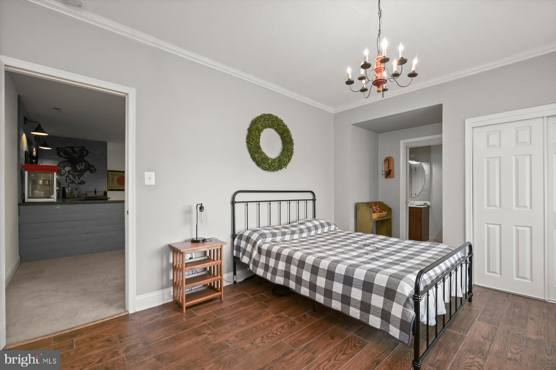 THE ESTATES AT CEDARDAY - Residential