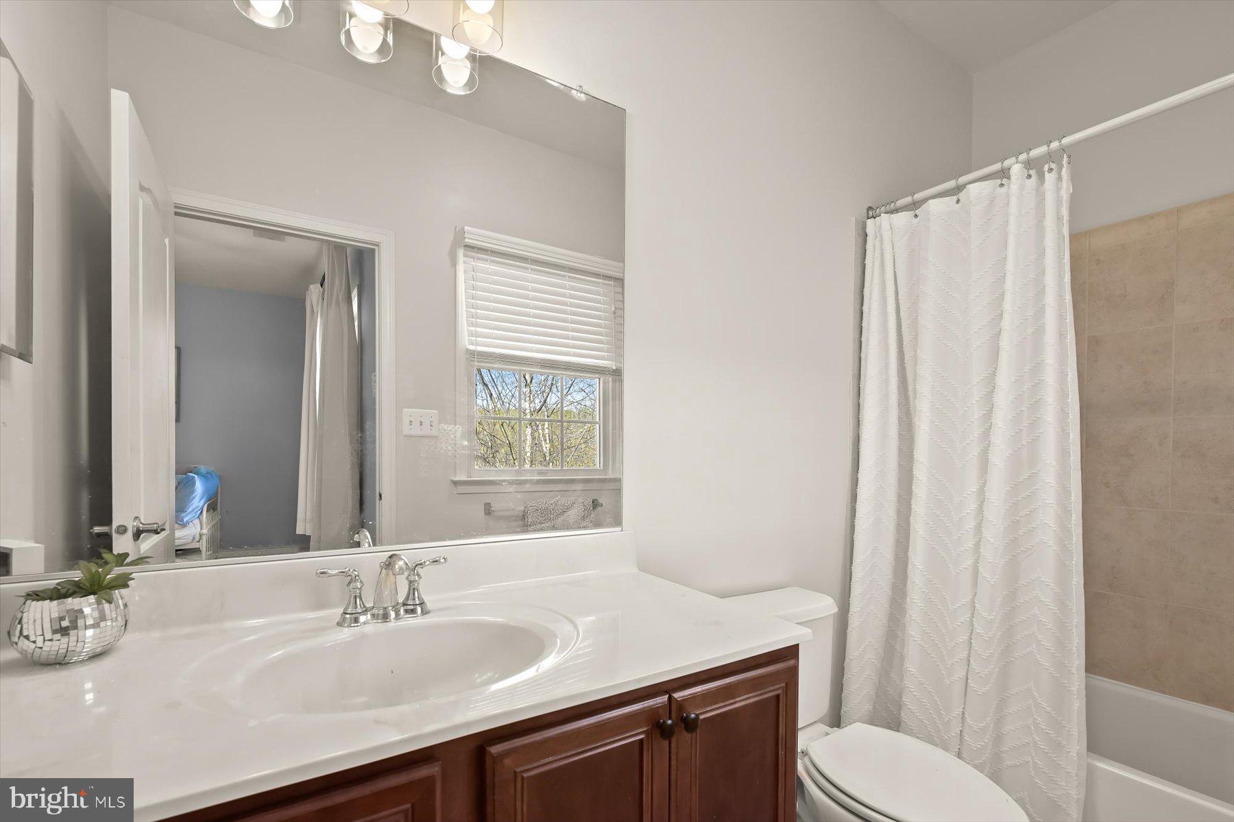 THE ESTATES AT CEDARDAY - Residential