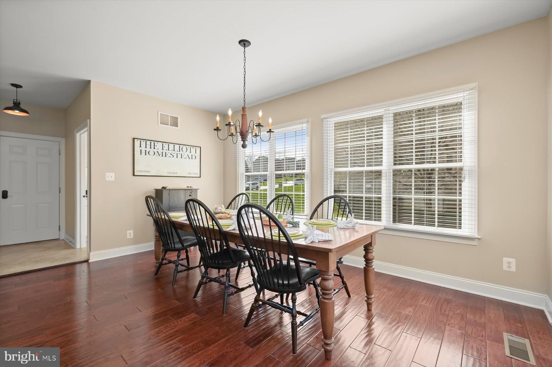 THE ESTATES AT CEDARDAY - Residential