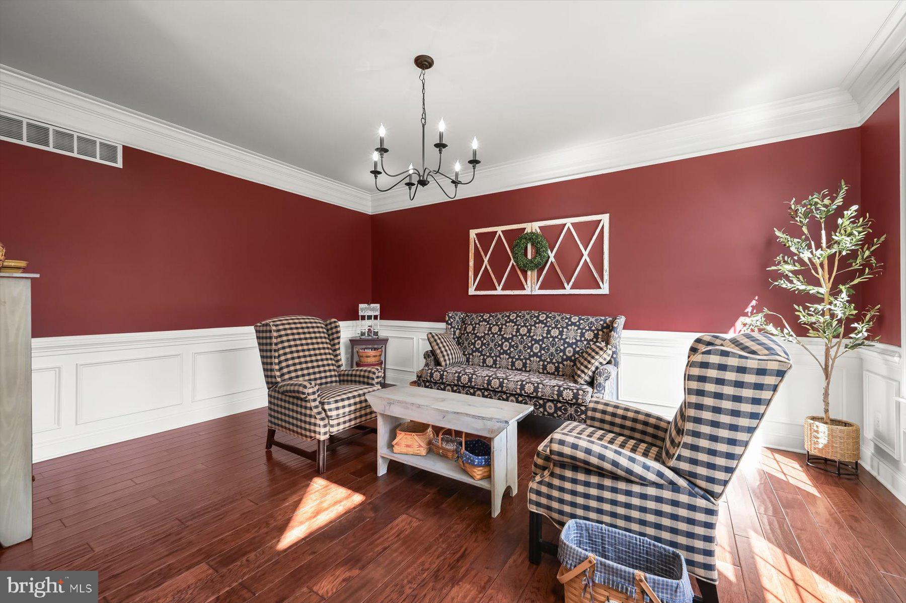 THE ESTATES AT CEDARDAY - Residential