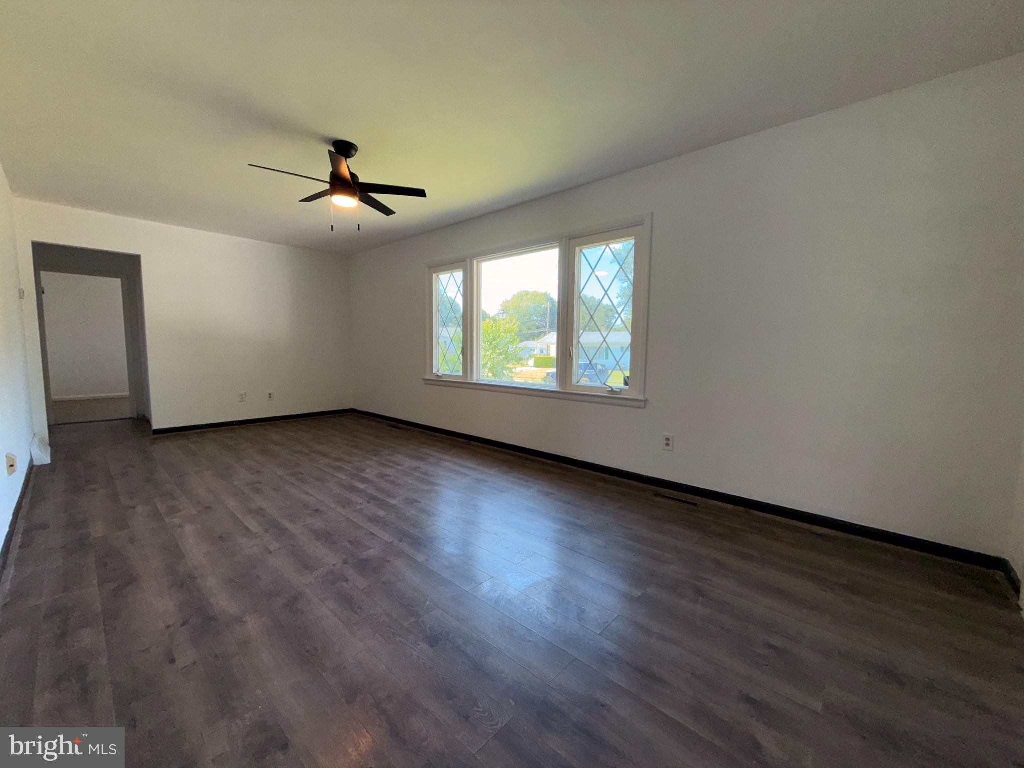 18 JOHN COLLINS CIRCLE