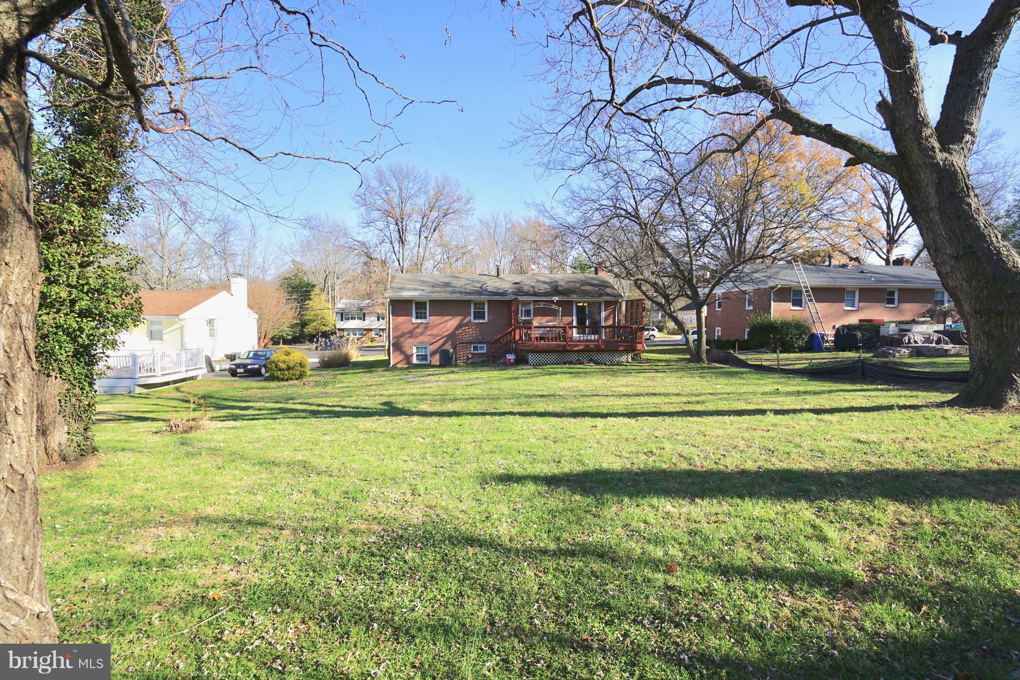 4218 UNIVERSITY DRIVE