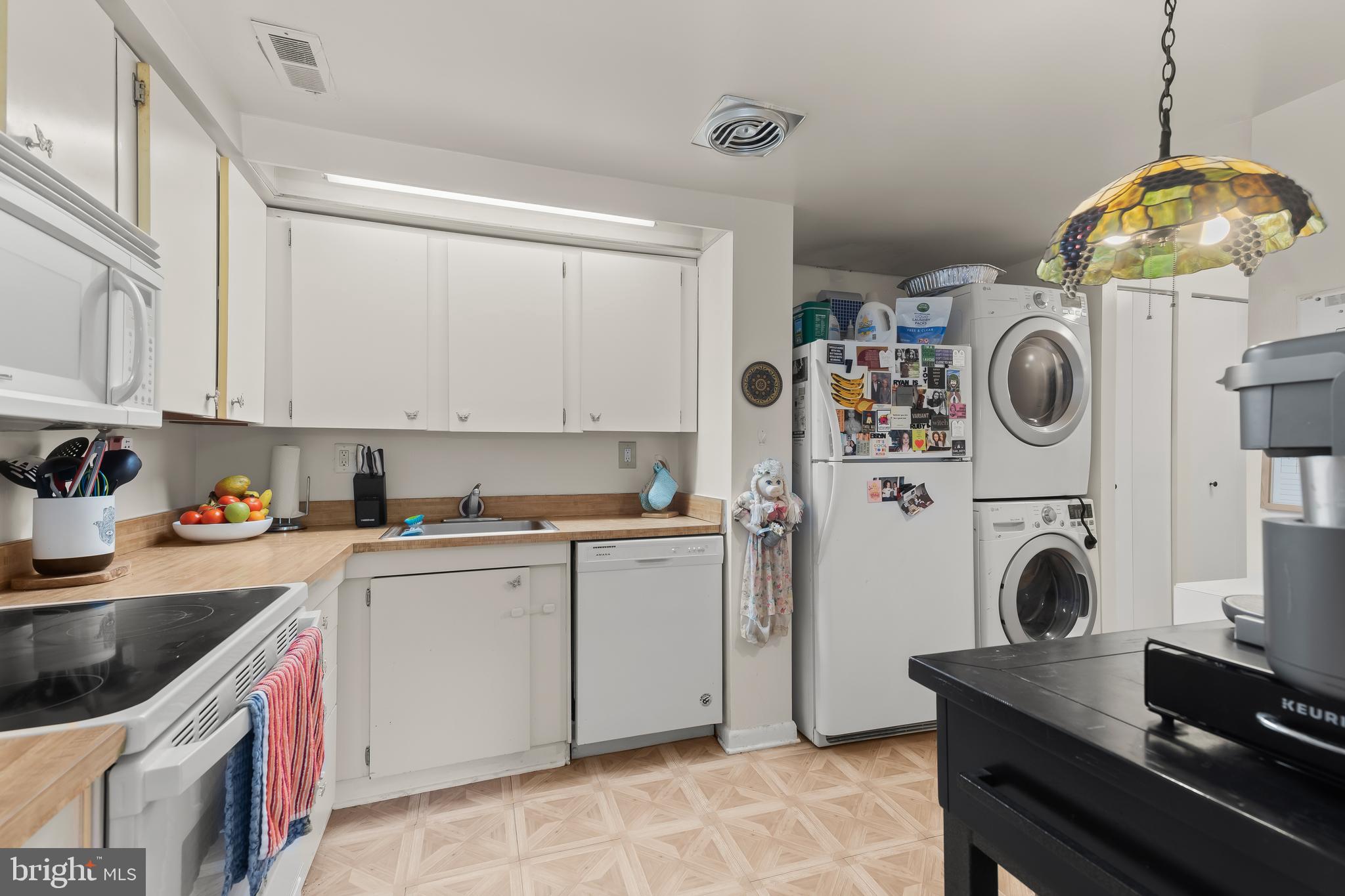 THE ELMONT - Residential