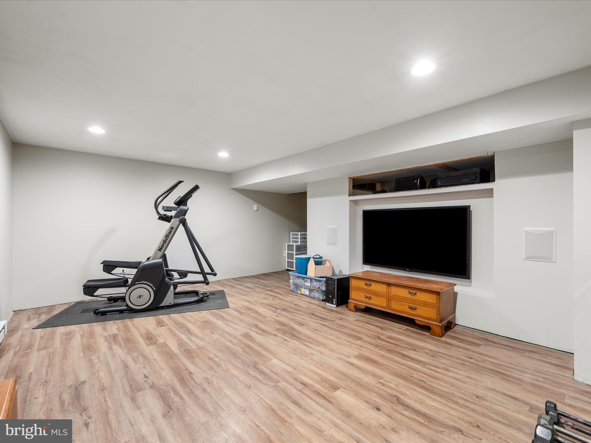 OAKLEIGH - Residential