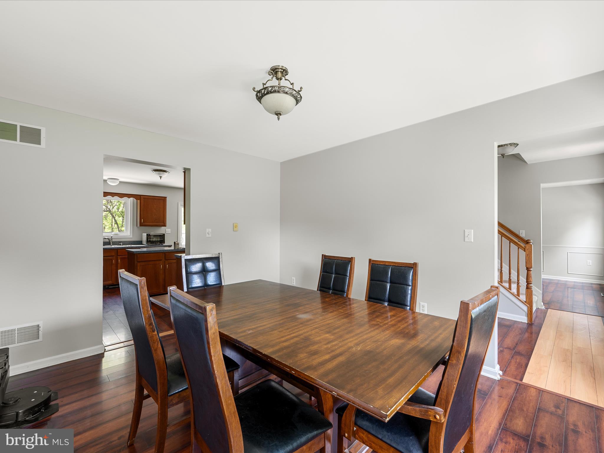 OAKLEIGH - Residential
