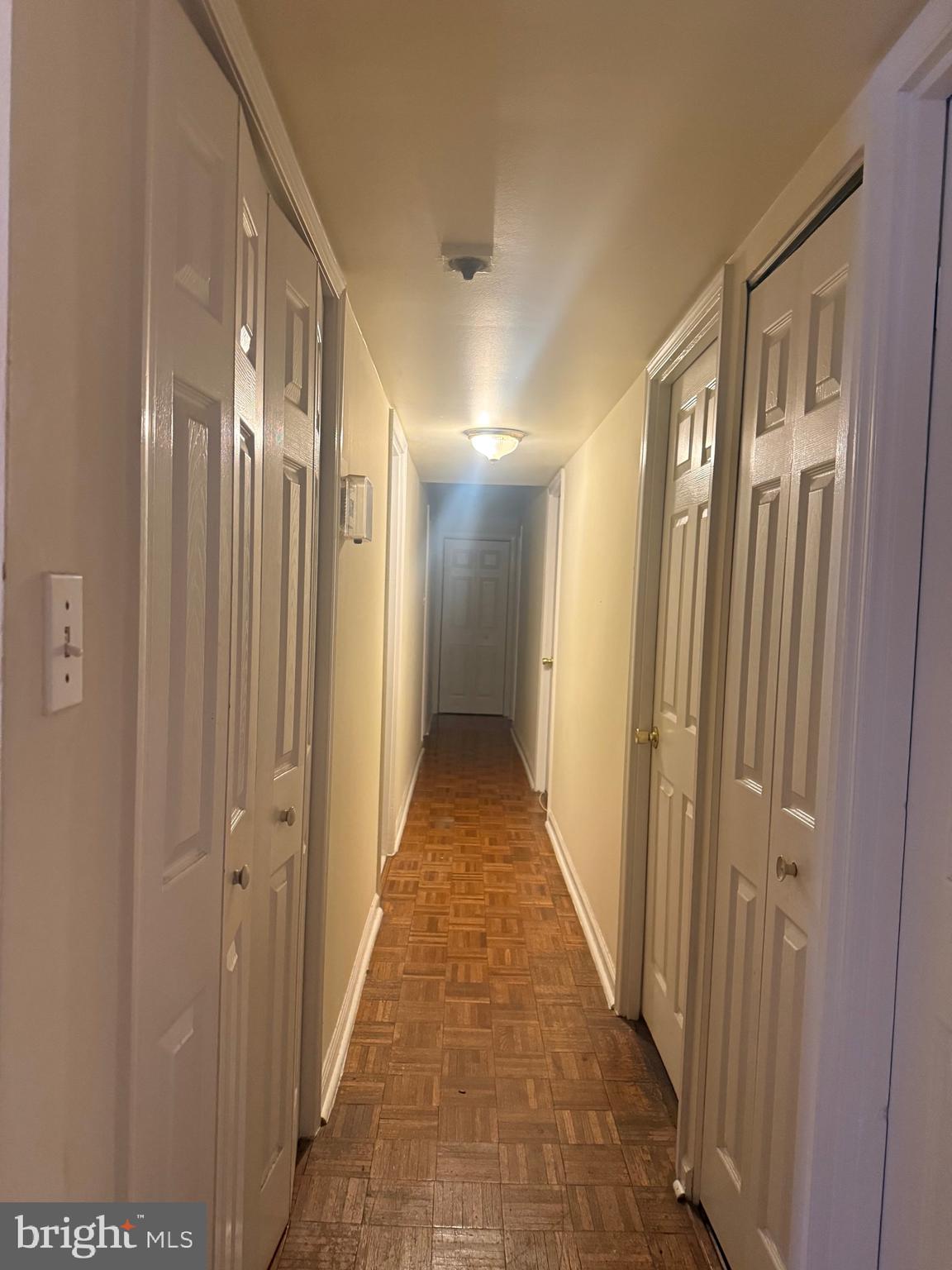 703 E DICKENSON COURT