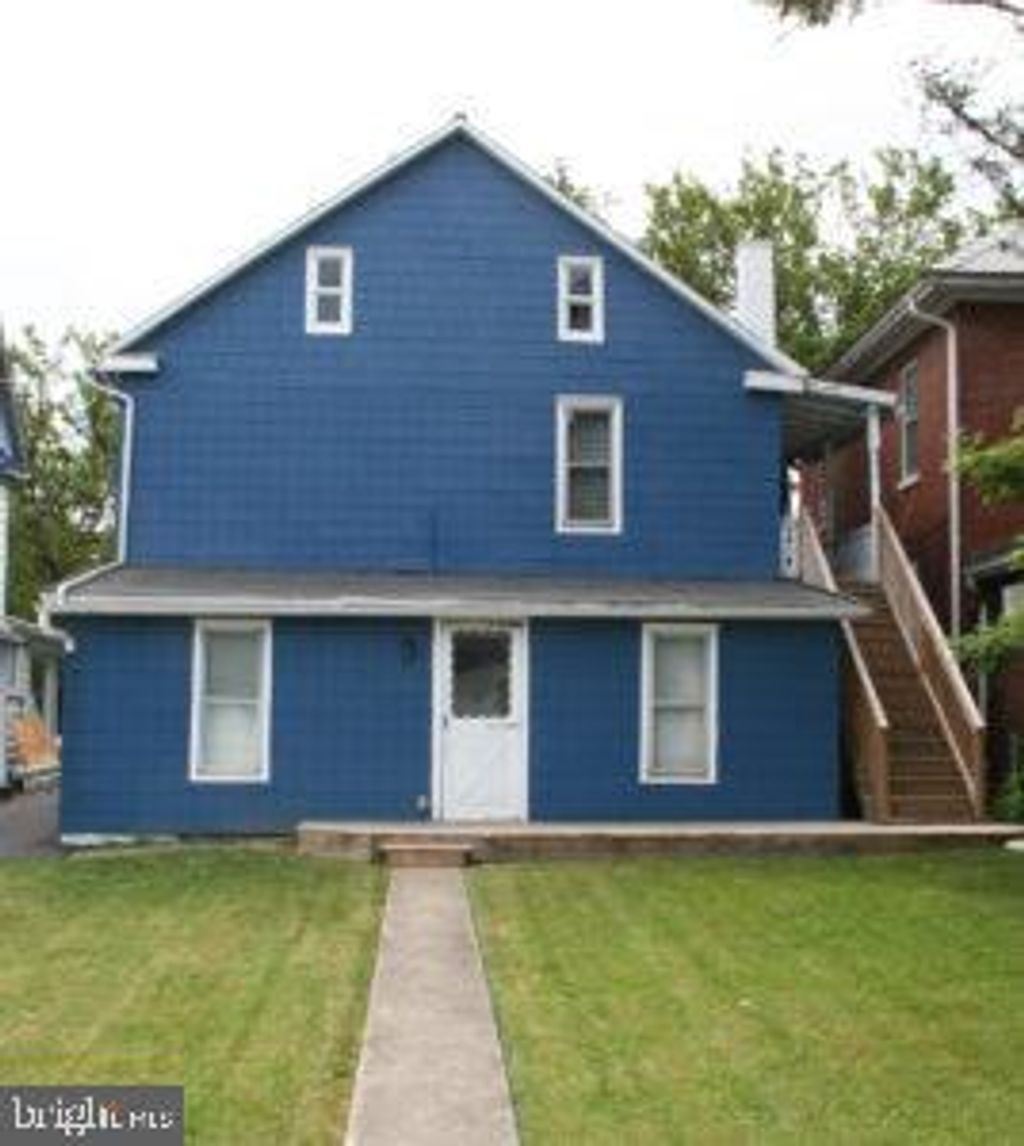 Photo of 322 S Broad Street, Lititz, PA 17543 (MLS # PALA2052808)