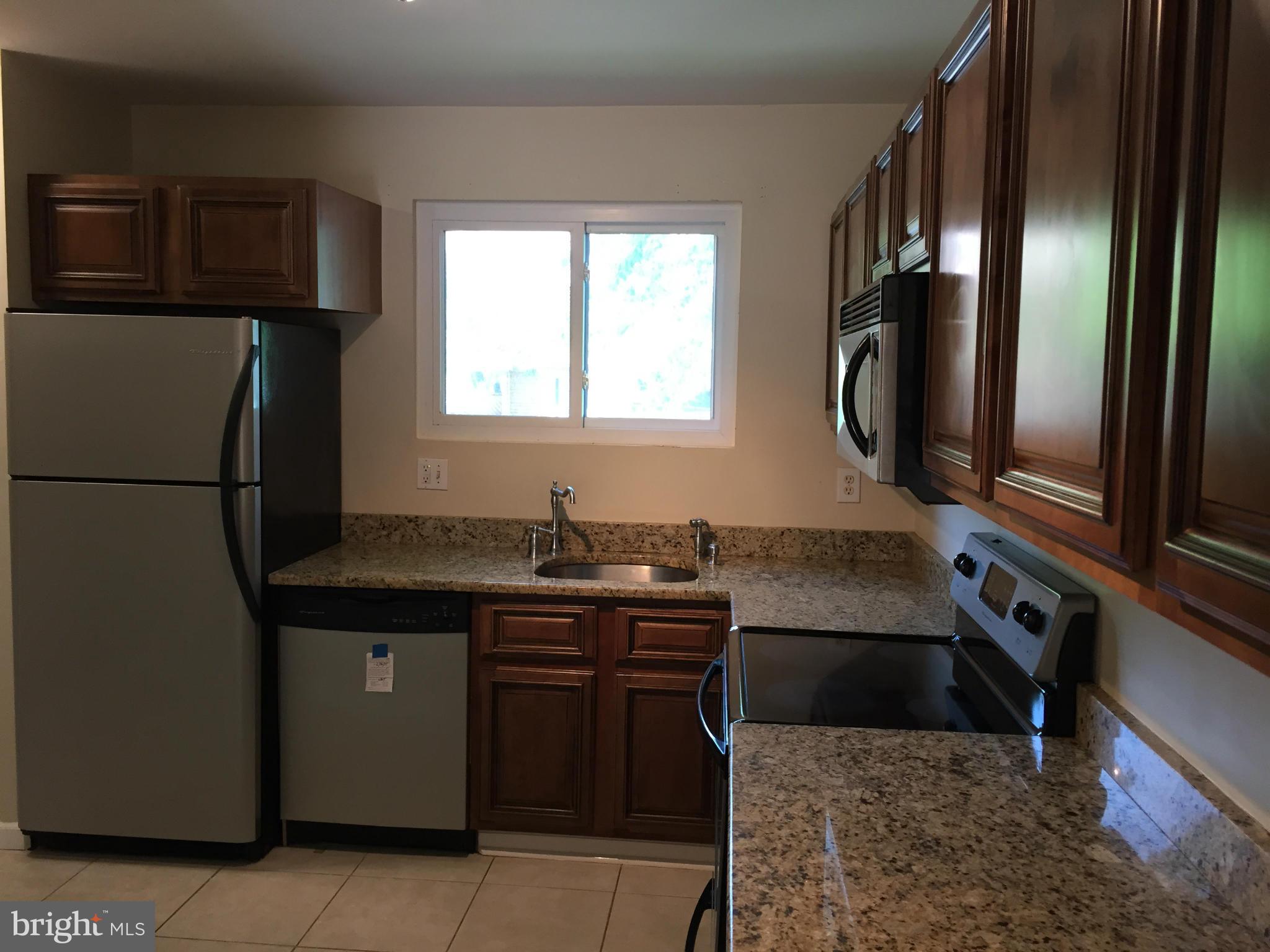 WALNUT RIDGE - Residential Lease