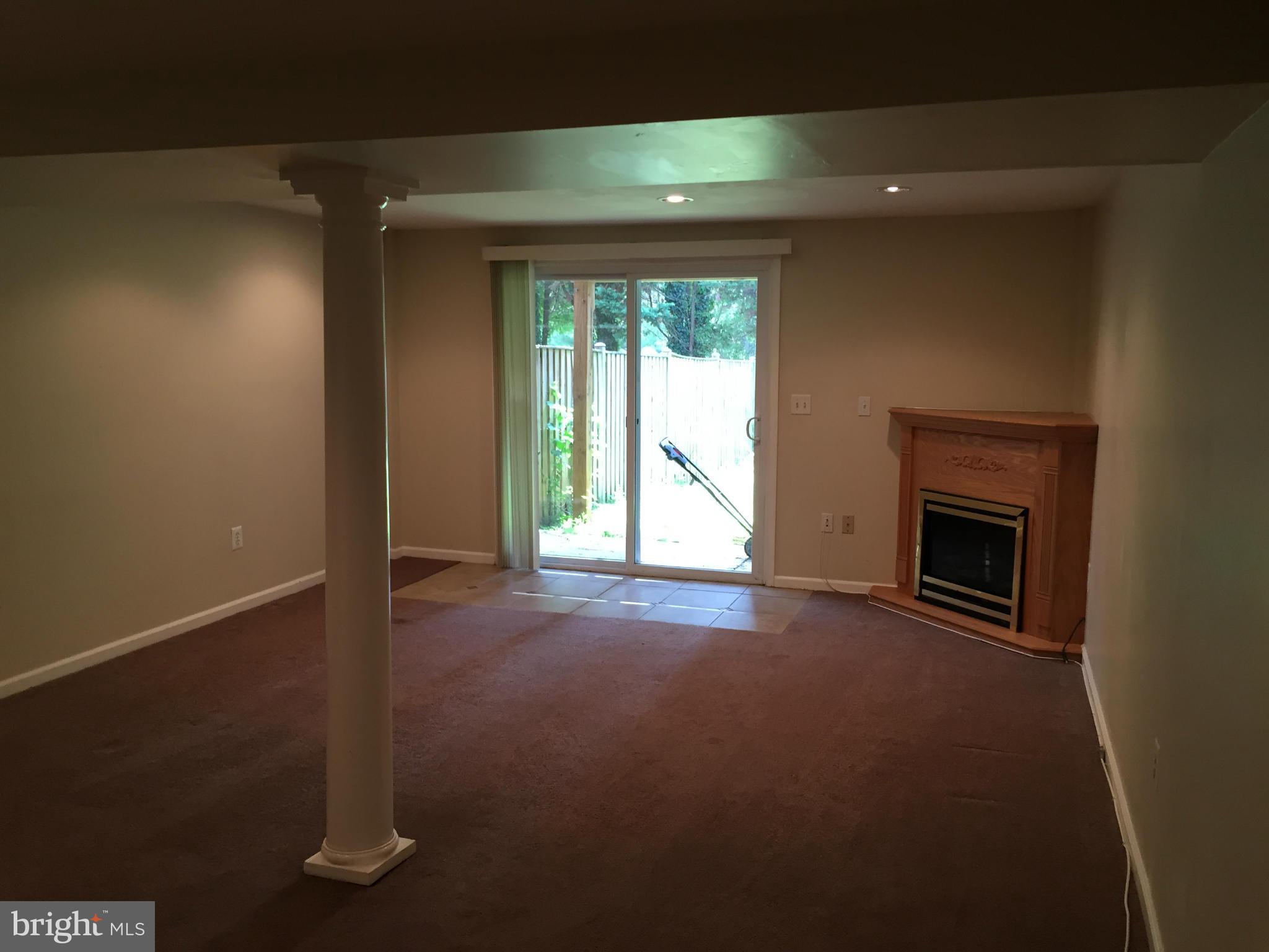 WALNUT RIDGE - Residential Lease