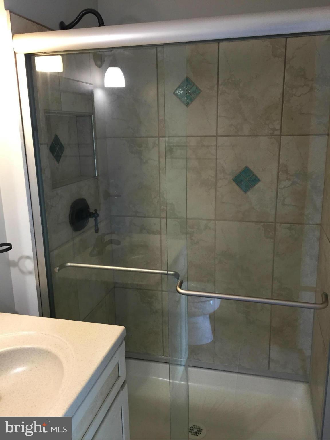 WALNUT RIDGE - Residential Lease