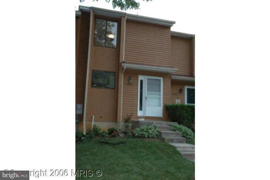 Three level townhome that is move in ready. H/W floors and crown molding on main level. 2 large bedrooms, 2 fullbathrooms, and W/D upstairs. Kitchen with maple cabinets, granite counters, and stainless appliances. Deck overlooking privatebackyard. Full finished walkout basement with fireplace, Wet bar and half bath. Large storage area in basement. Good school Cluster. 2assigned parking spaces.