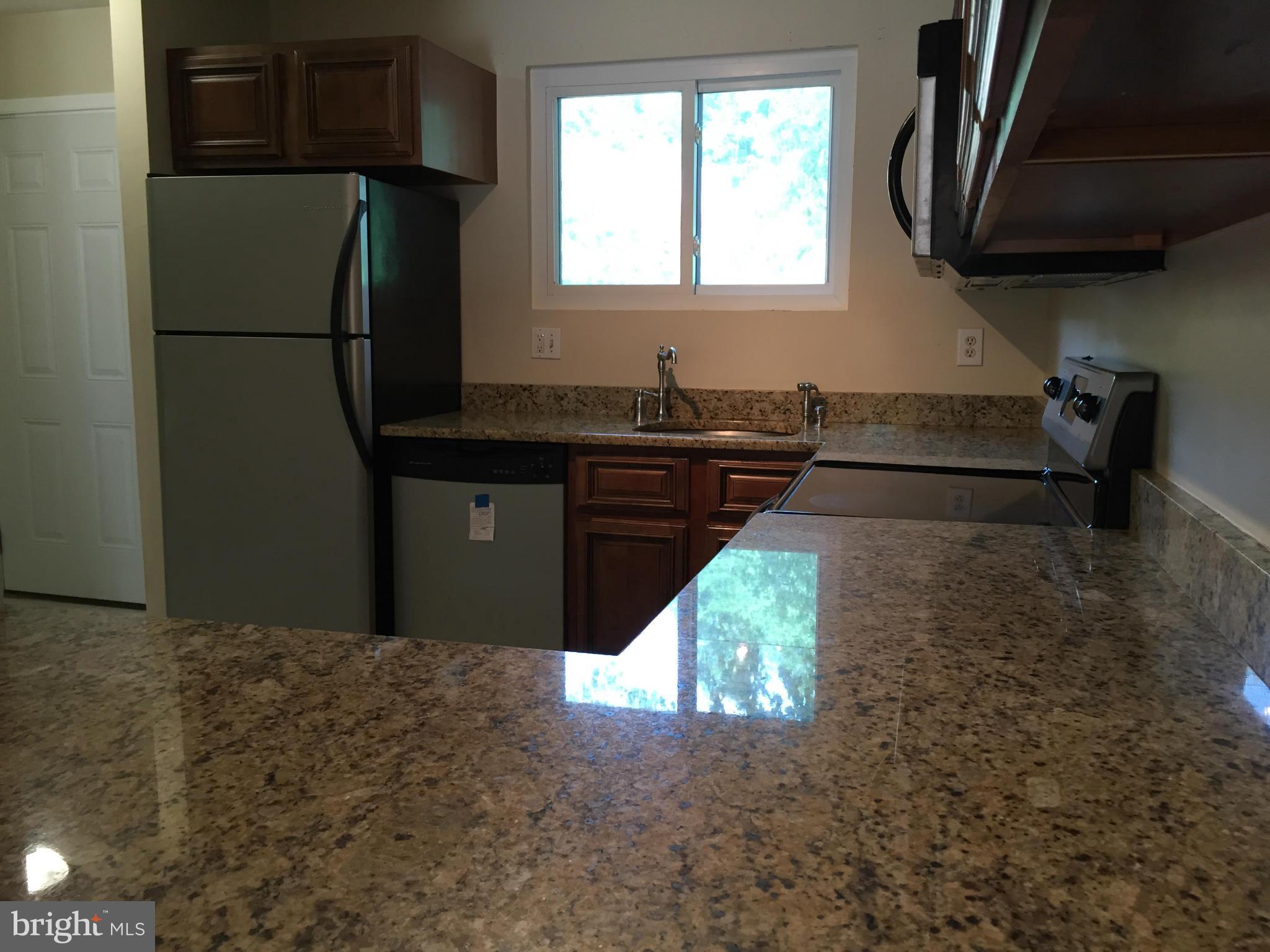 WALNUT RIDGE - Residential Lease