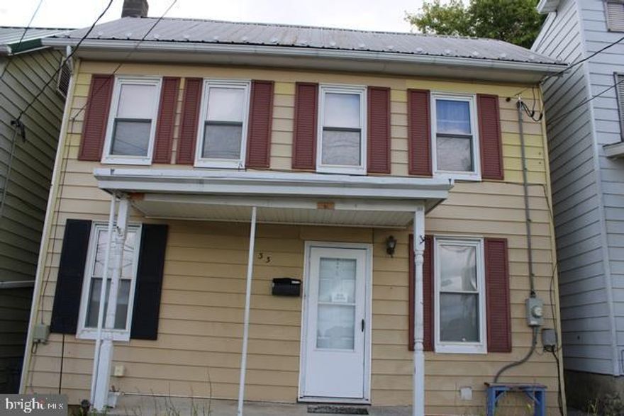 Move-In Ready: This delightful 3-bedroom, 1-bathroom gem is in the heart of the Borough of Waynesboro, offering the perfect blend of comfort and convenience. Central air, updated flooring, first floor laundry. Updated bathroom and kitchen cabinets over the last few years.