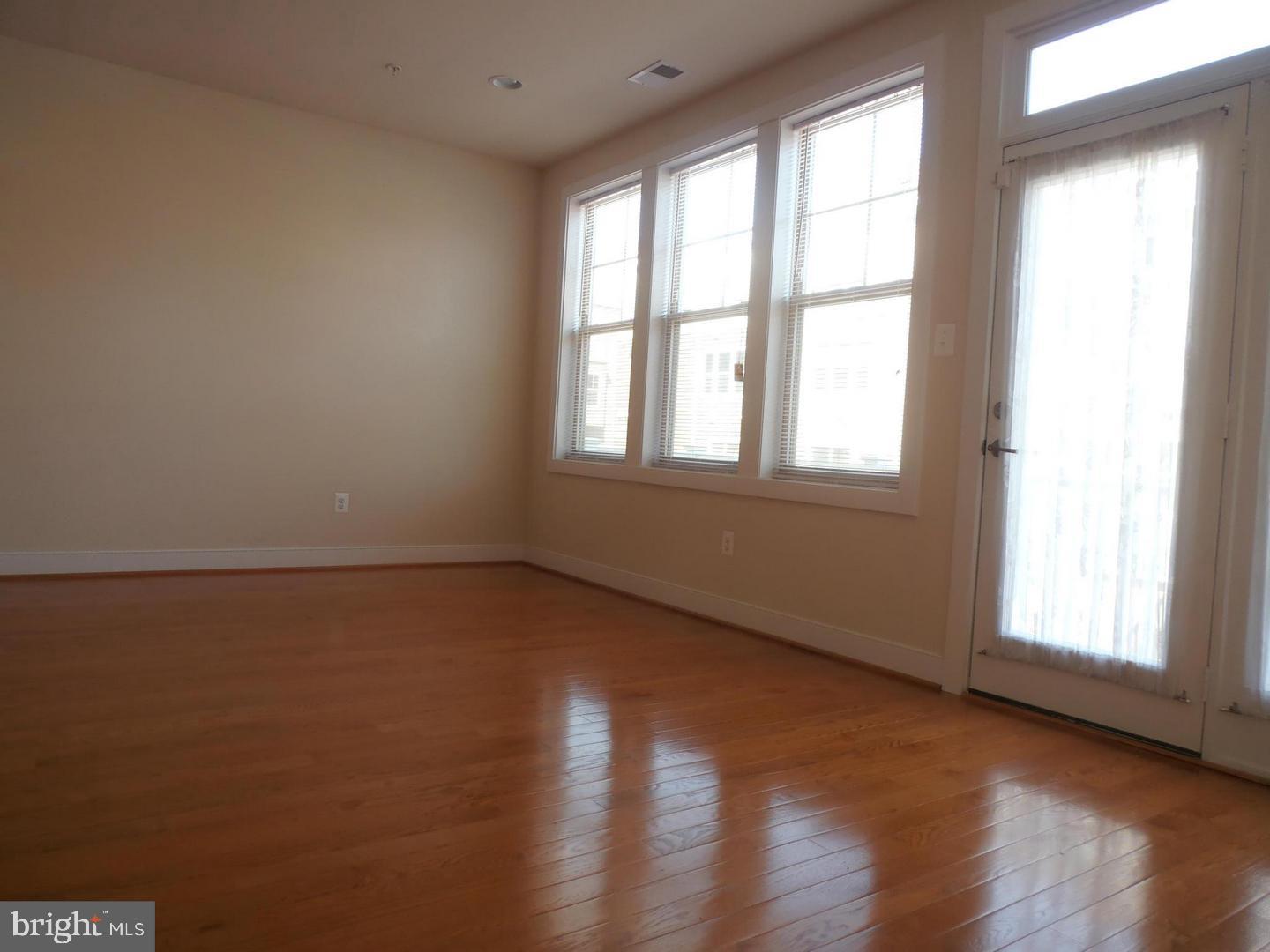 CROWN FARM - Residential Lease