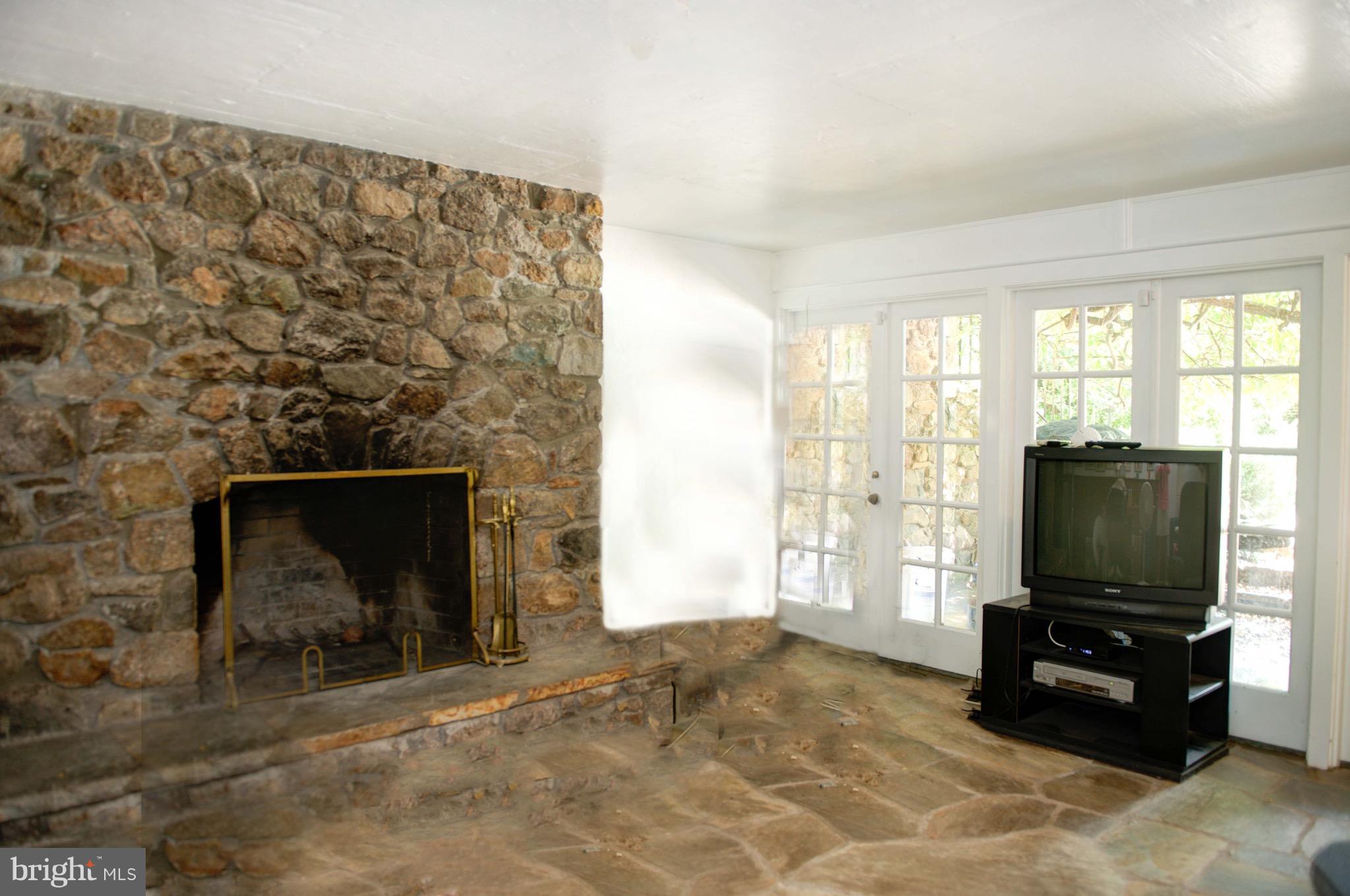 WESTBURY GLEN - Residential