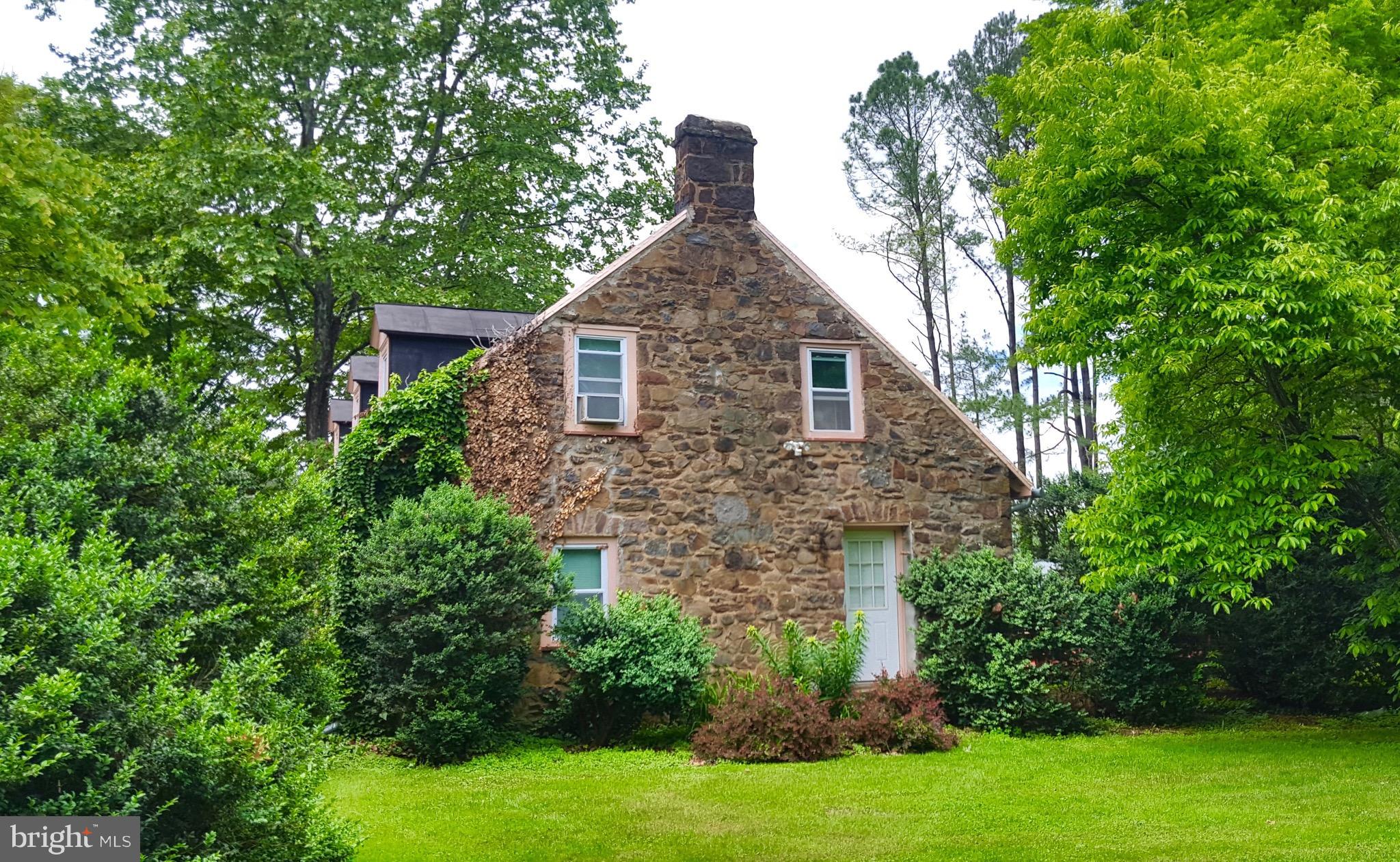 WESTBURY GLEN - Residential