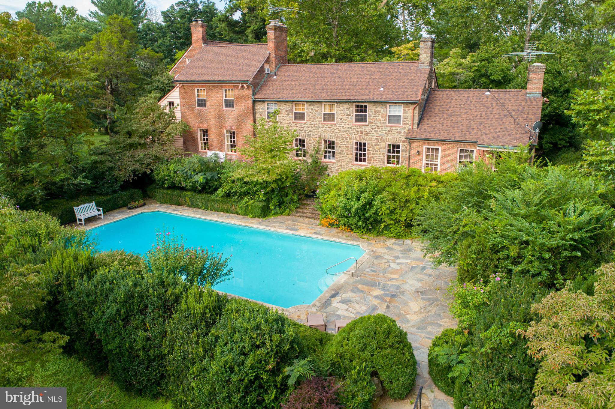 WESTBURY GLEN - Residential