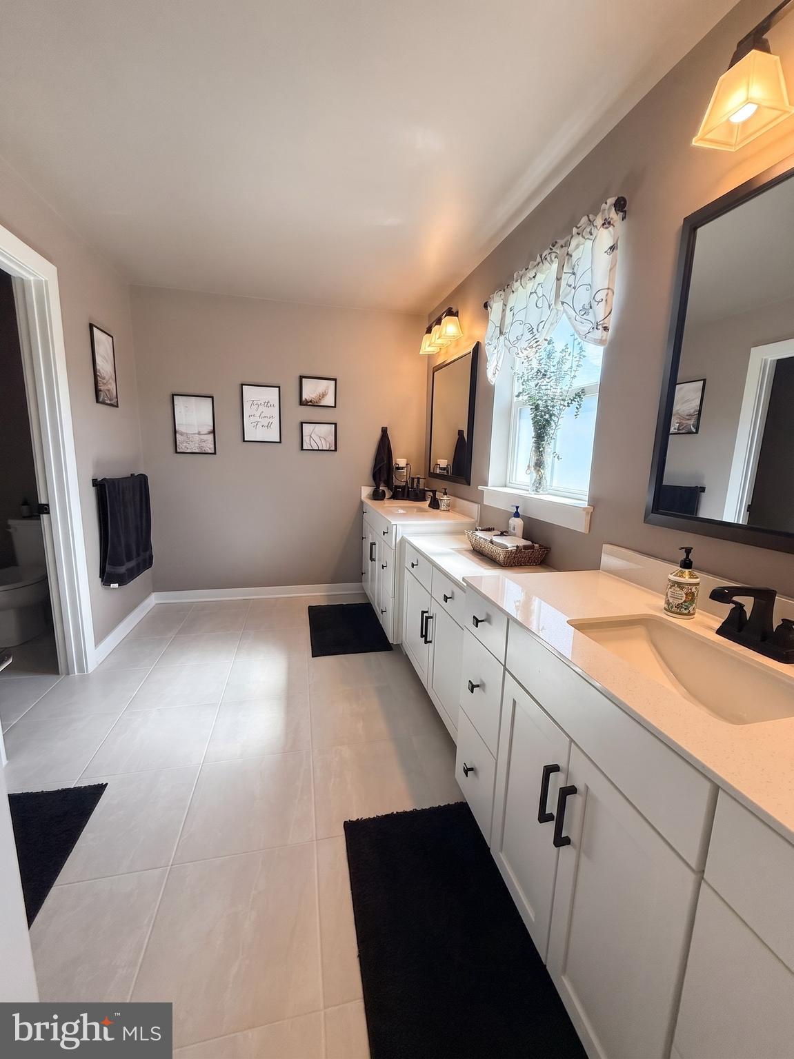 HIGH POINTE - Residential