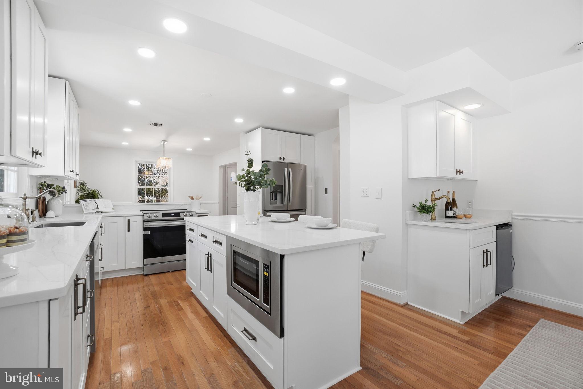 COURTLAND PARK - Residential