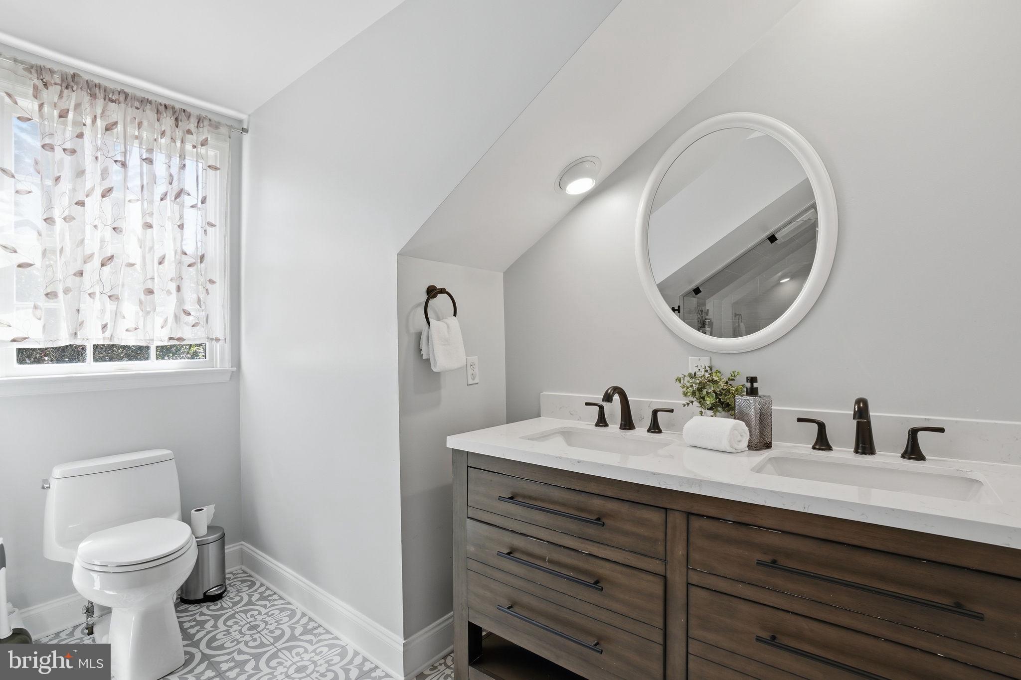 COURTLAND PARK - Residential