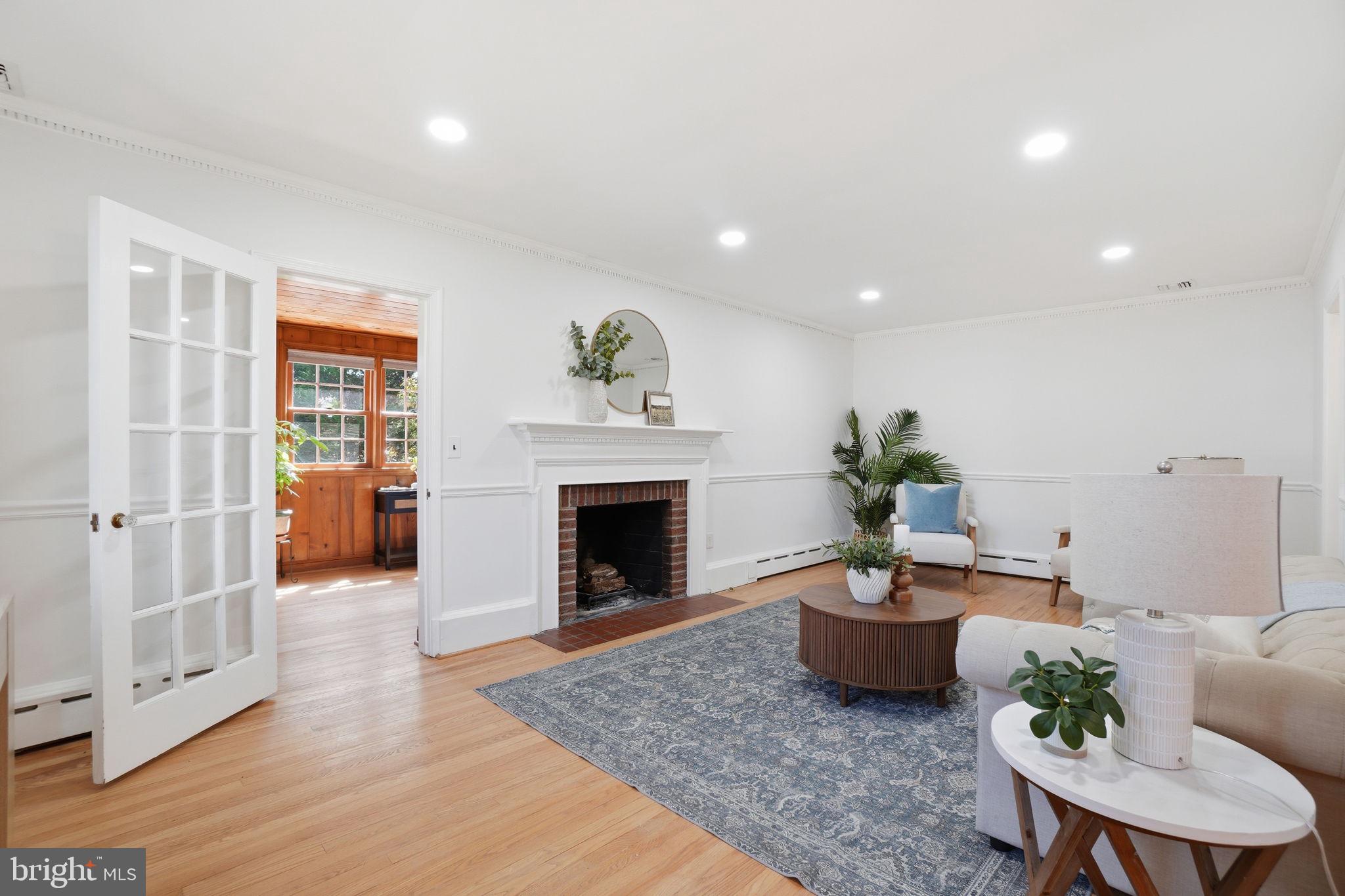 COURTLAND PARK - Residential