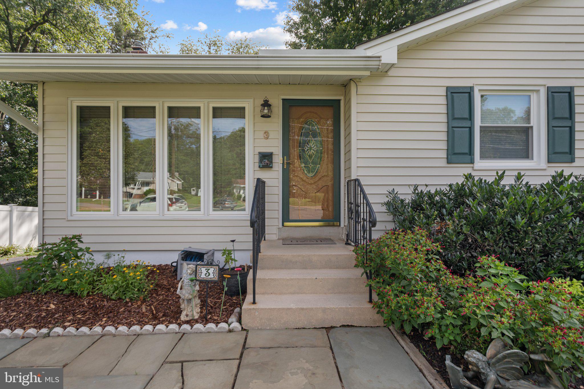 3 WESLEY COURT