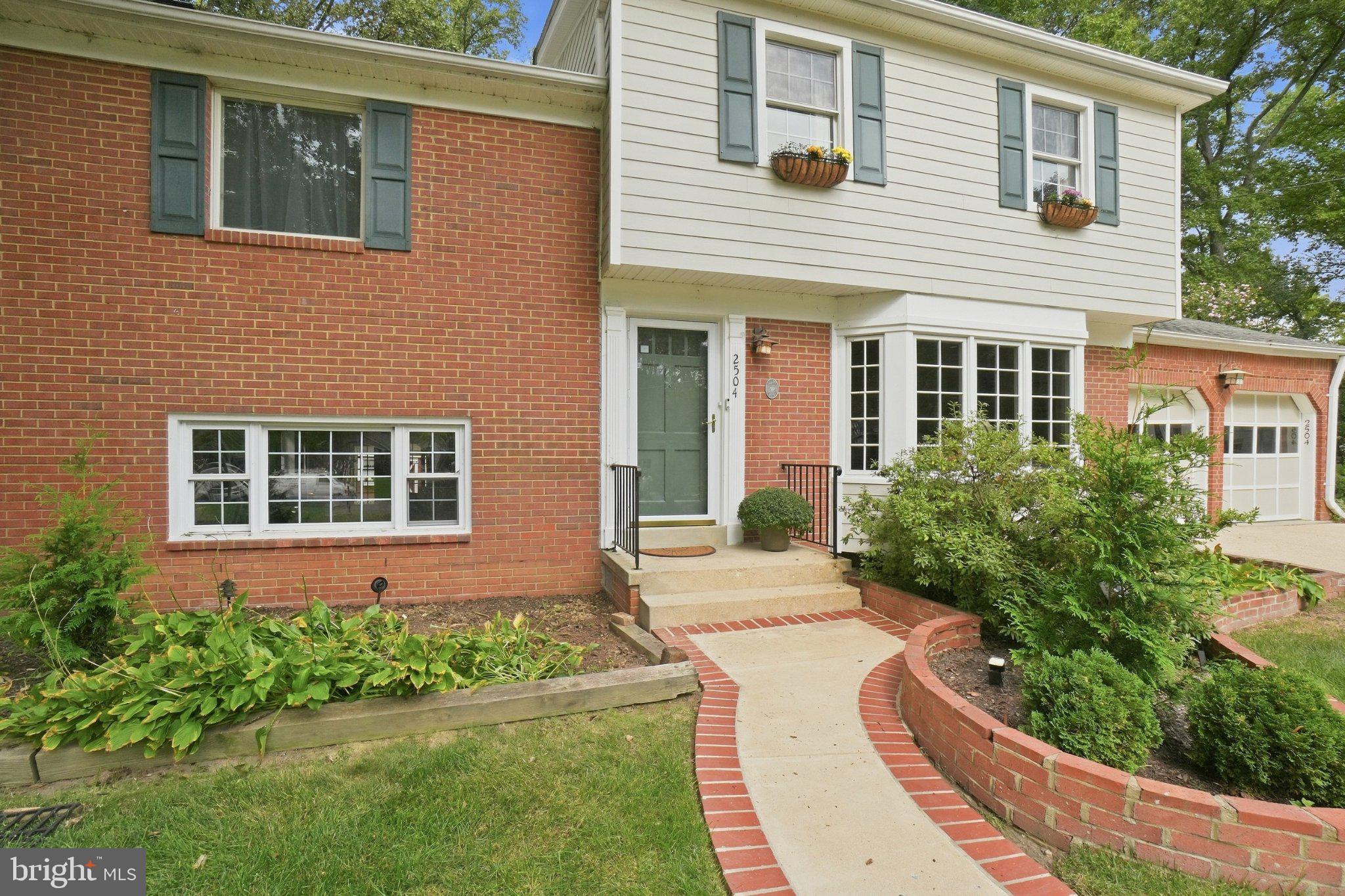 2504 TURBRIDGE LANE