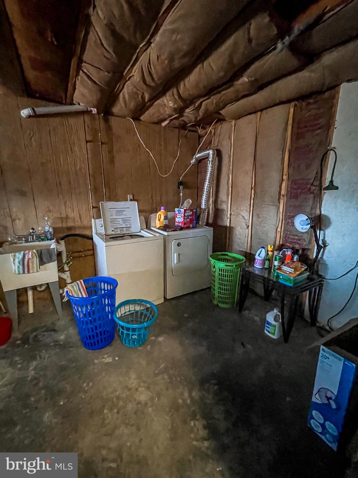 EAST SIDE - Residential