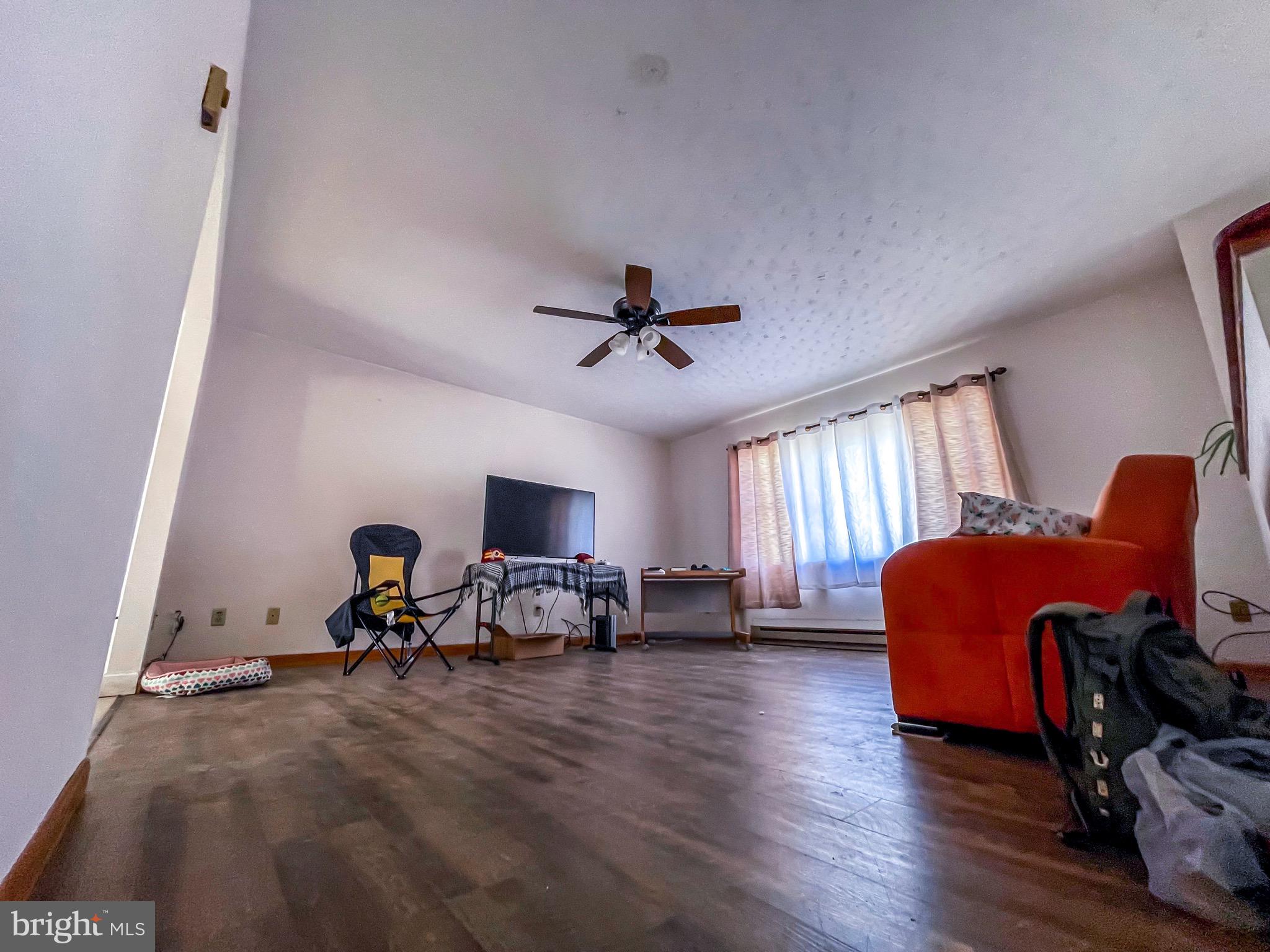 EAST SIDE - Residential