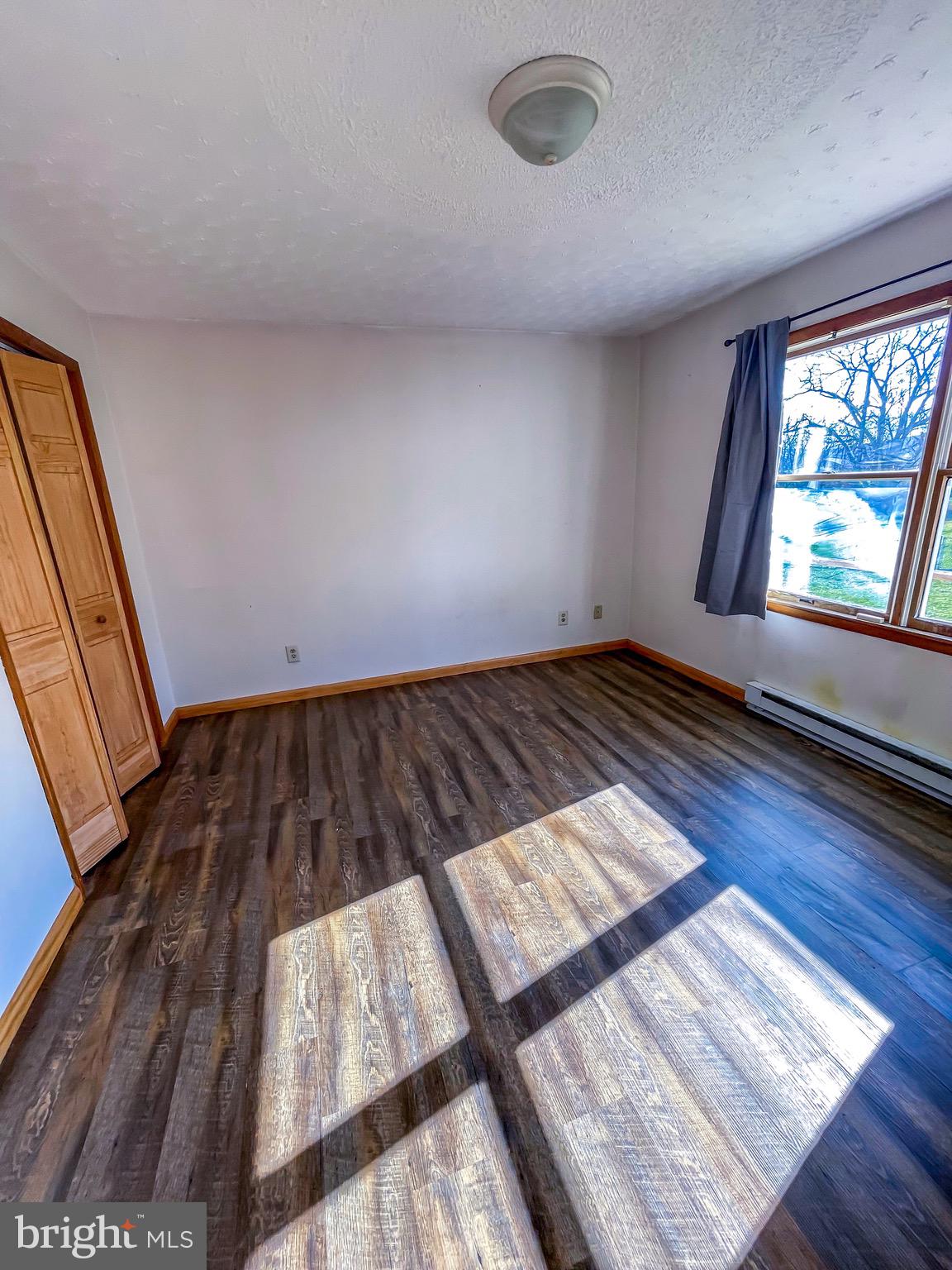 EAST SIDE - Residential